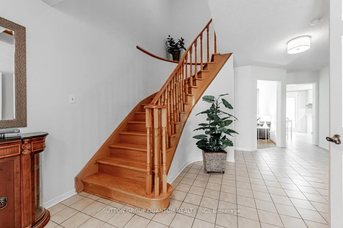Photo 16 of 115 Wade Gate, Vaughan, Brownridge — HOMEH