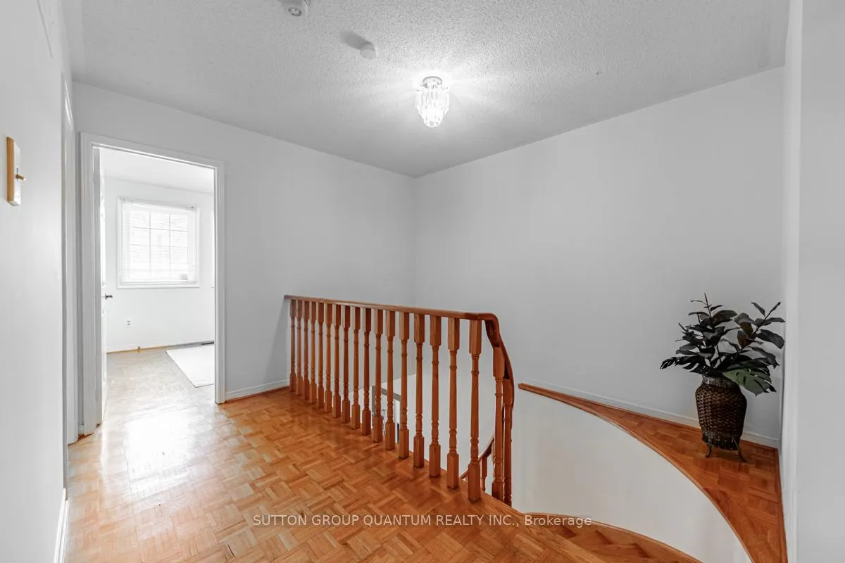 Photo 17 of 115 Wade Gate, Vaughan, Brownridge — HOMEH