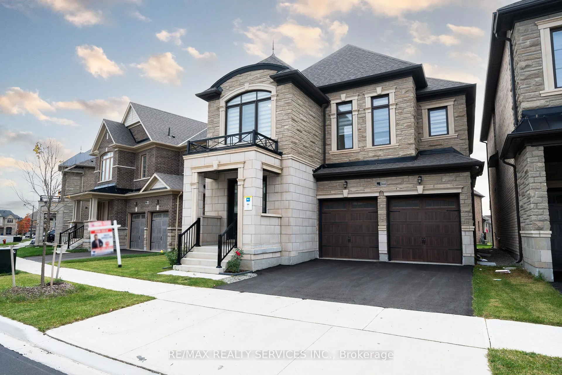 Photo 1 of 3444 Mosley Gate, Oakville, Rural Oakville — HOMEH