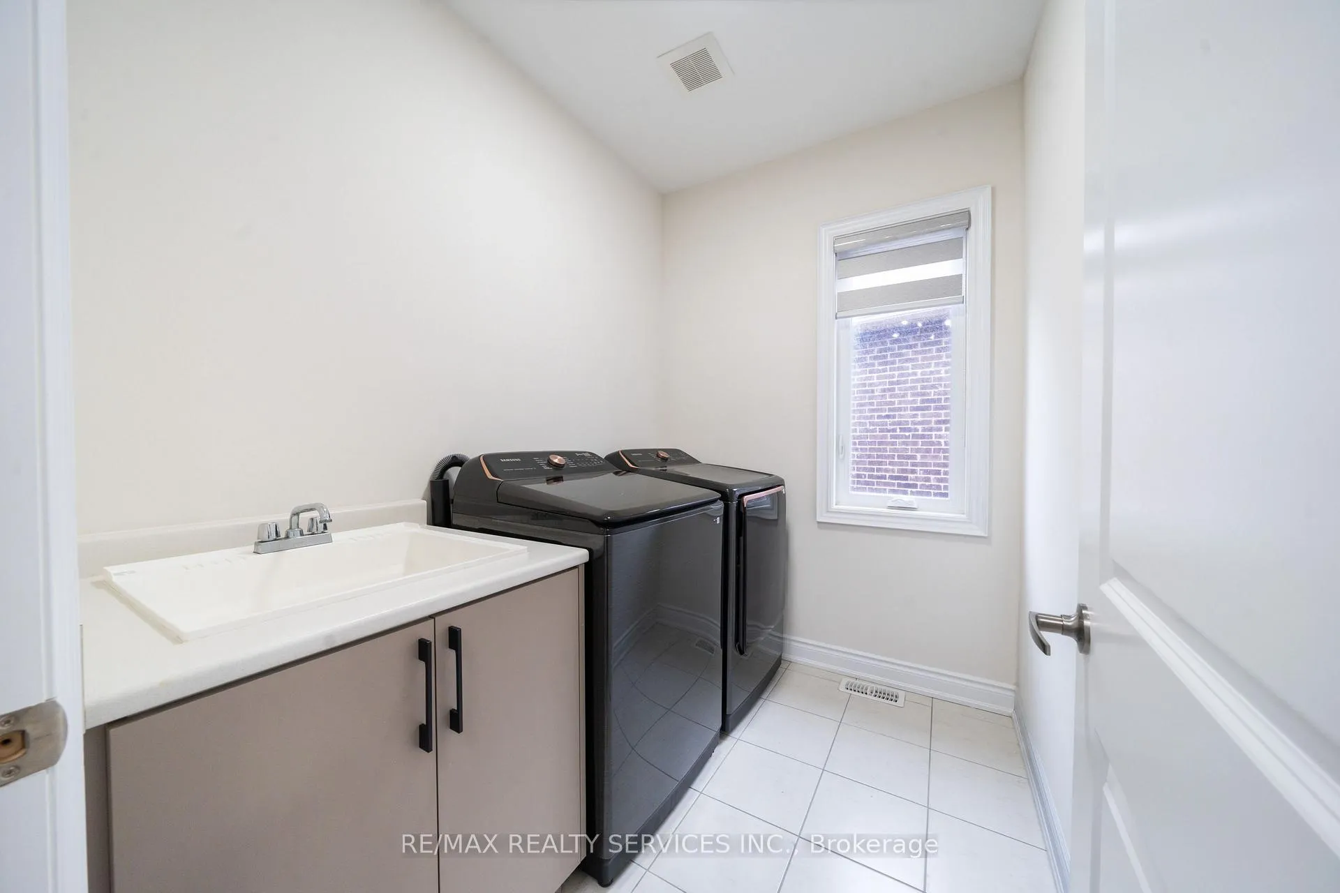 Photo 46 of 3444 Mosley Gate, Oakville, Rural Oakville — HOMEH
