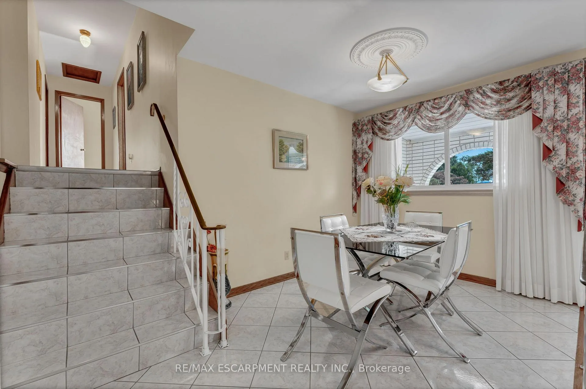 Photo 6 of 1340 Regional Rd 24, Pelham, Fenwick — HOMEH