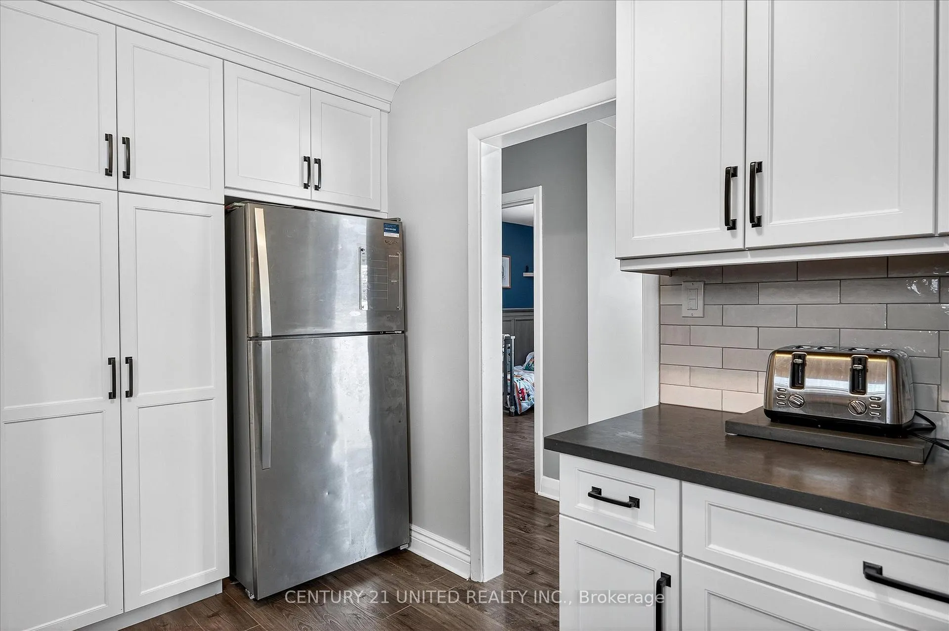 Photo 14 of 762 Cameron Street, Peterborough, Otonabee Ward 1 — HOMEH