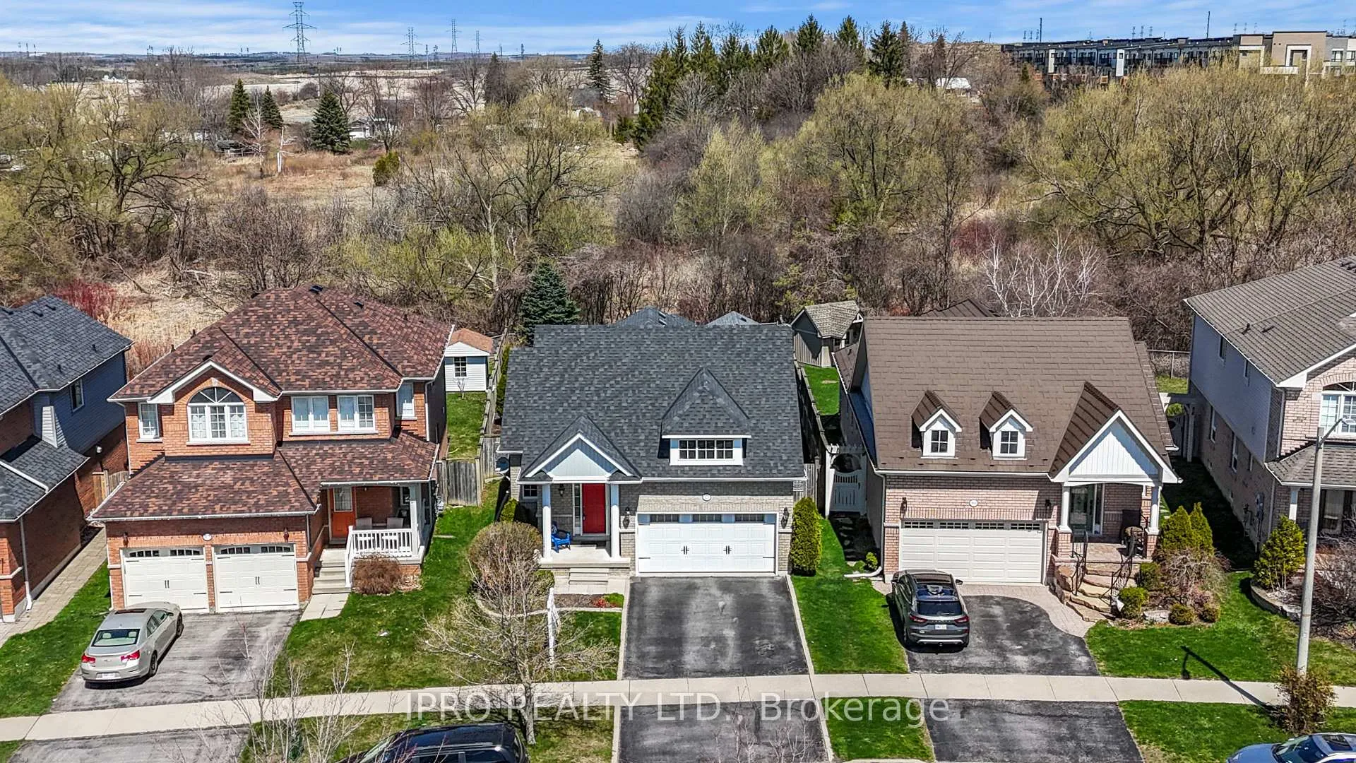 Photo 2 of 973 Ormond Drive, Oshawa, Samac — HOMEH
