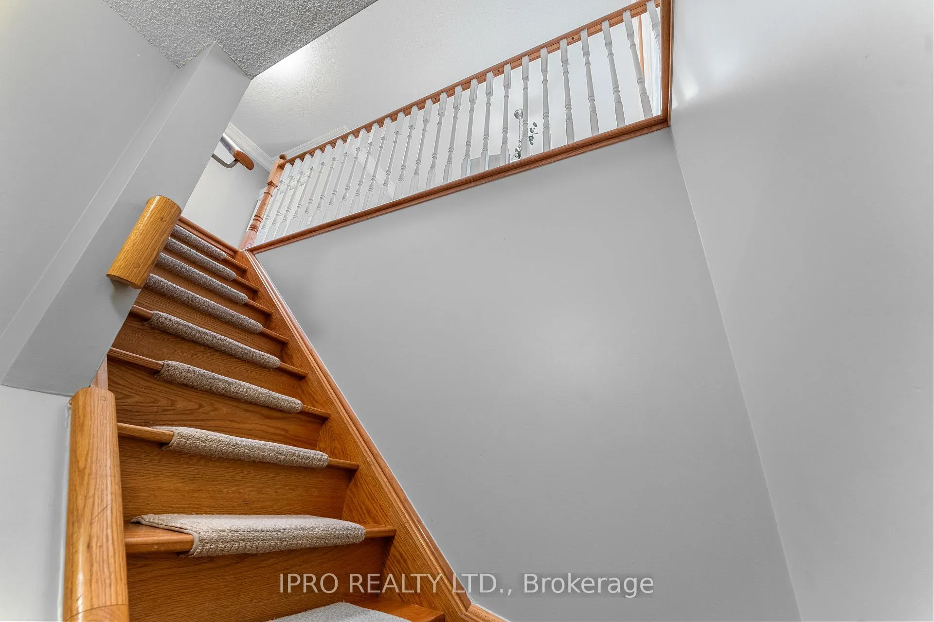 Photo 32 of 973 Ormond Drive, Oshawa, Samac — HOMEH