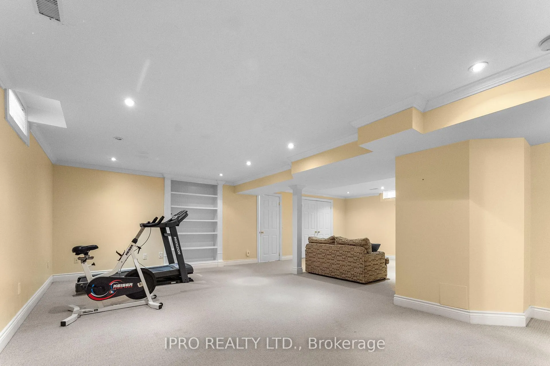 Photo 33 of 973 Ormond Drive, Oshawa, Samac — HOMEH