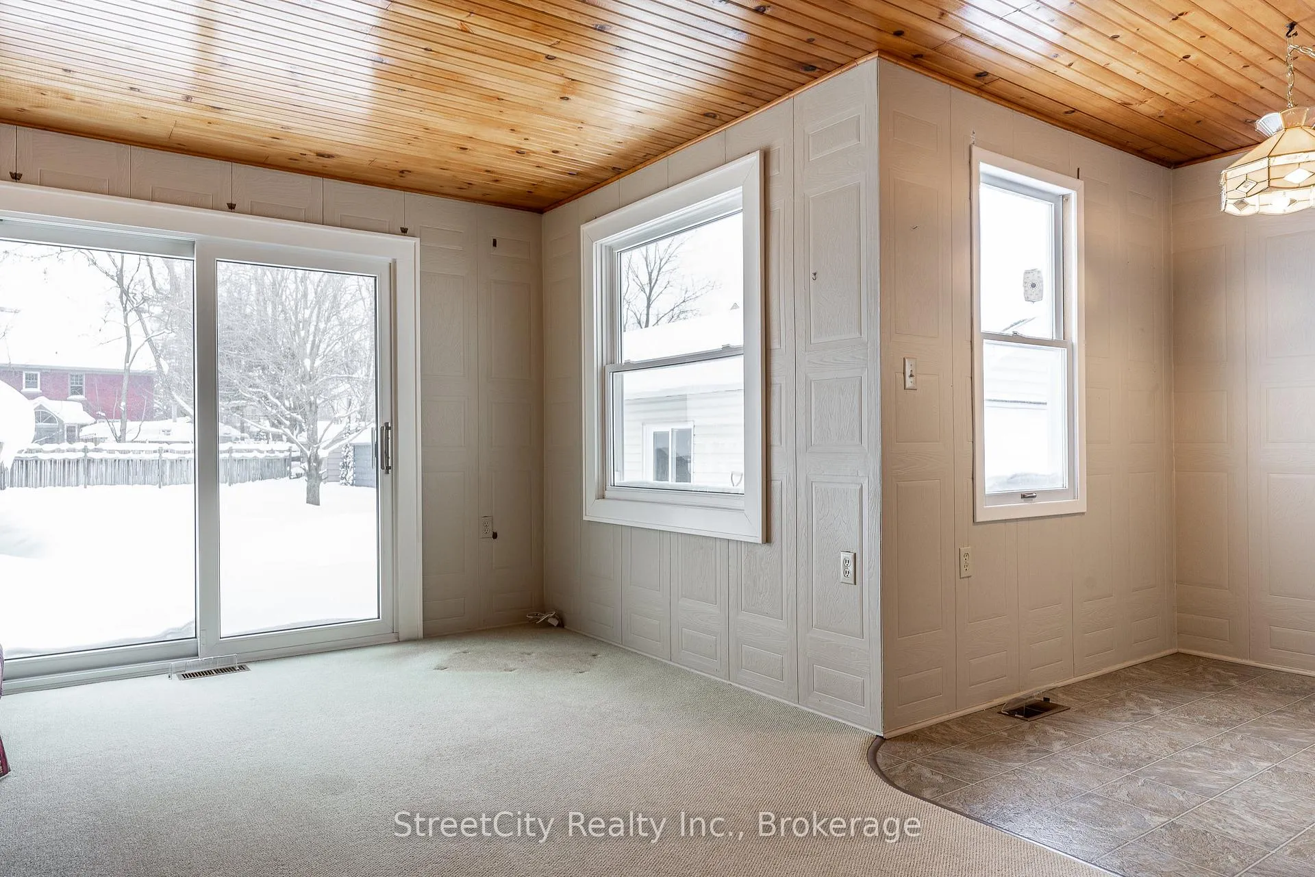 Photo 17 of 16 Youngs Street, Stratford — HOMEH