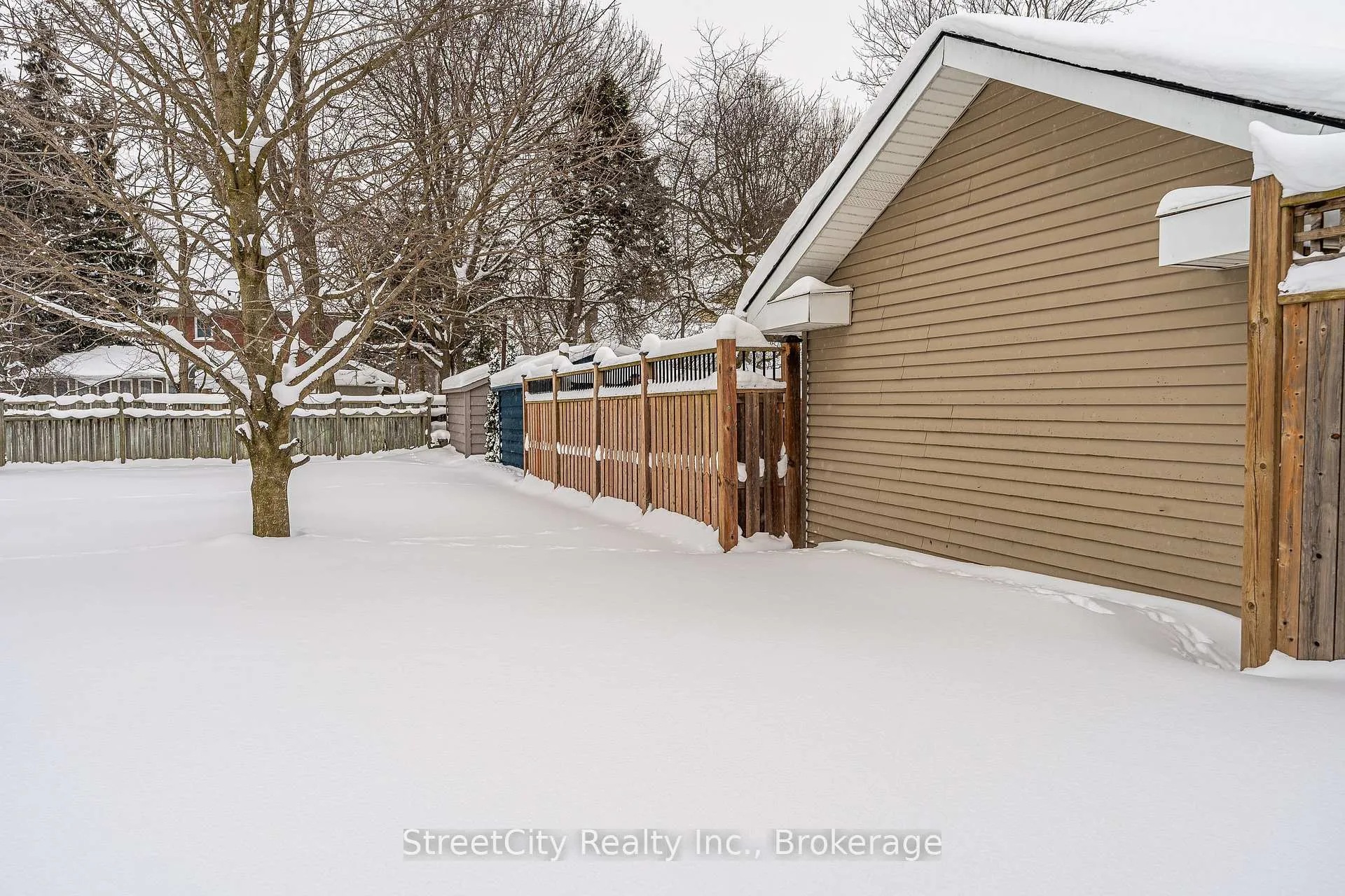 Photo 36 of 16 Youngs Street, Stratford — HOMEH