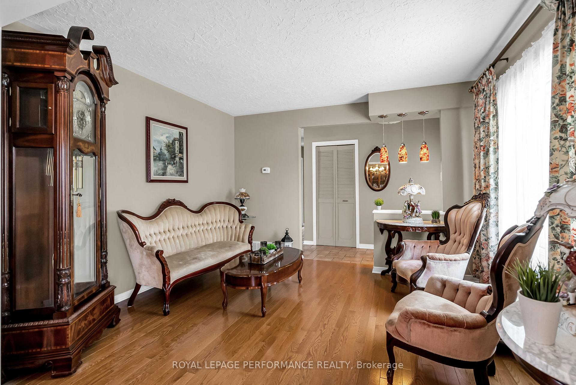 Photo 6 of 1781 Dewhurst Avenue, Cornwall — HOMEH