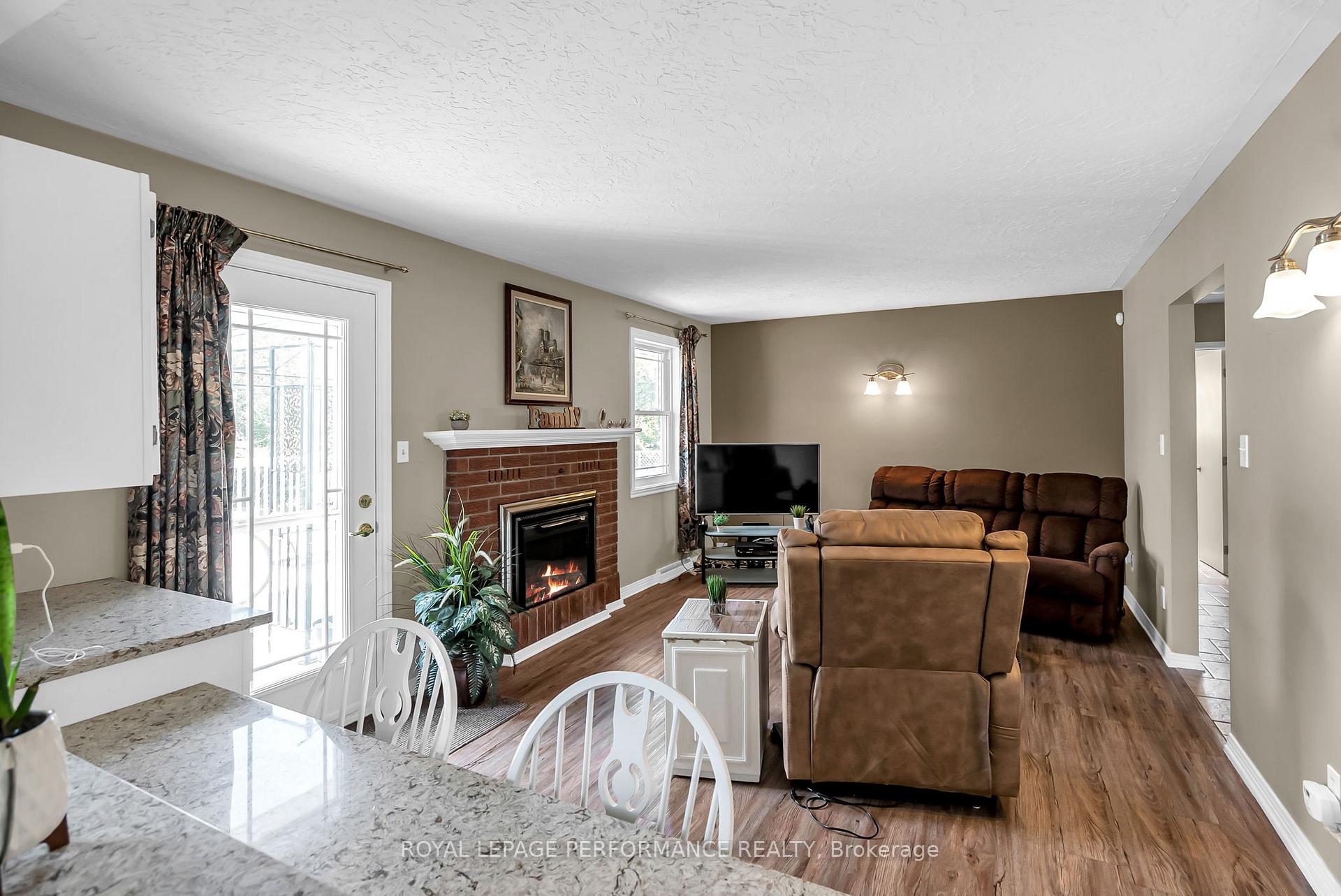 Photo 16 of 1781 Dewhurst Avenue, Cornwall — HOMEH