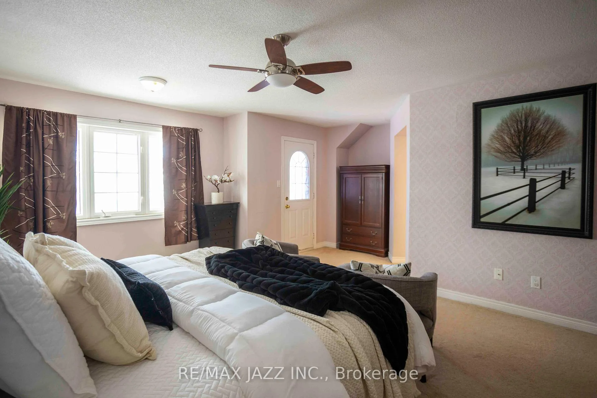Photo 24 of 47 Corporal Patterson Lane, Clarington, Newcastle — HOMEH