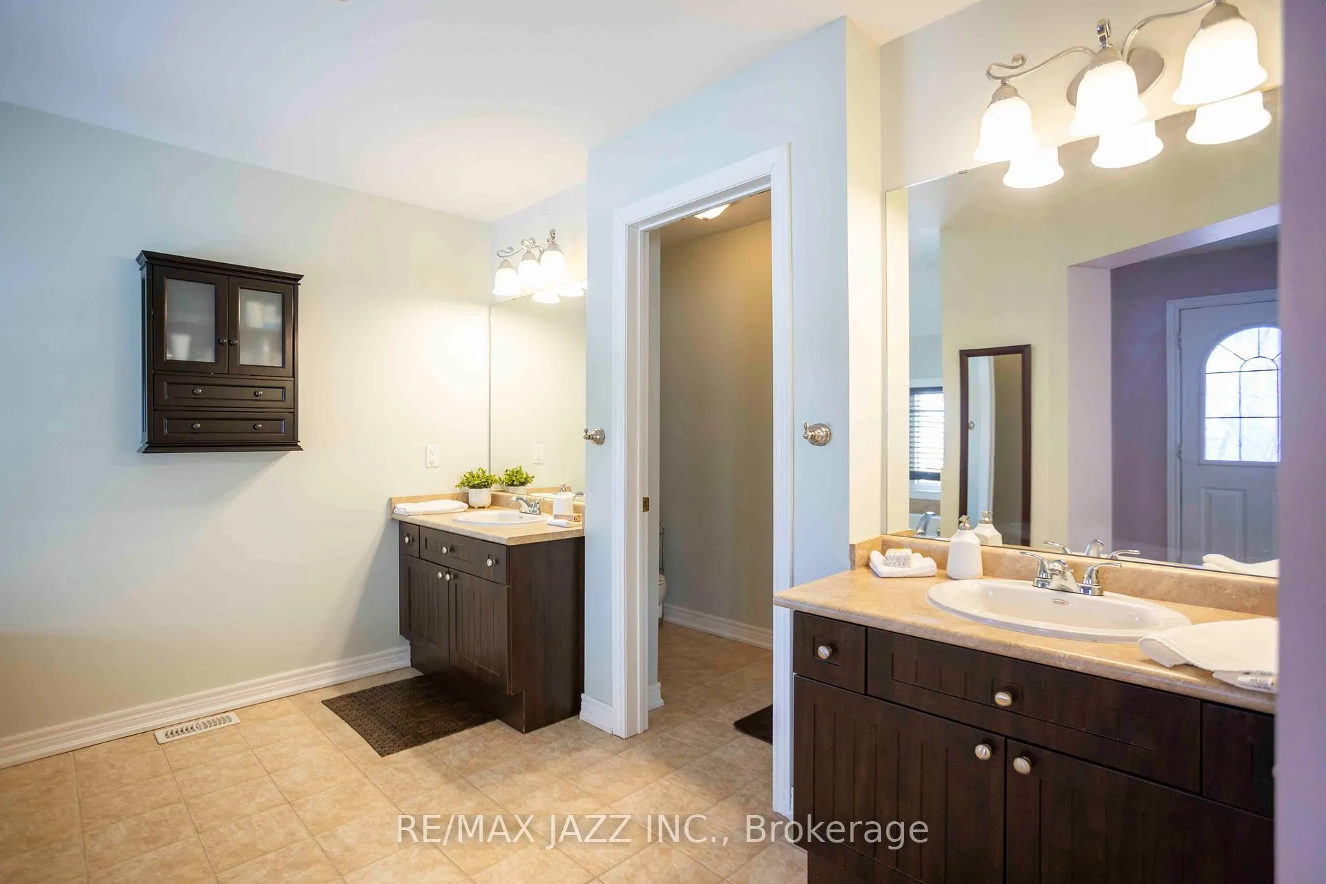 Photo 25 of 47 Corporal Patterson Lane, Clarington, Newcastle — HOMEH