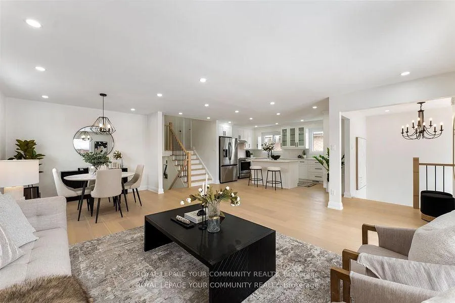 Photo 7 of 76 Cherry Hills Road, Vaughan, Glen Shields — HOMEH