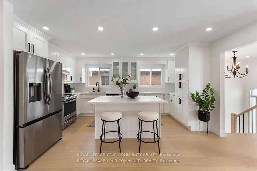 Photo 12 of 76 Cherry Hills Road, Vaughan, Glen Shields — HOMEH