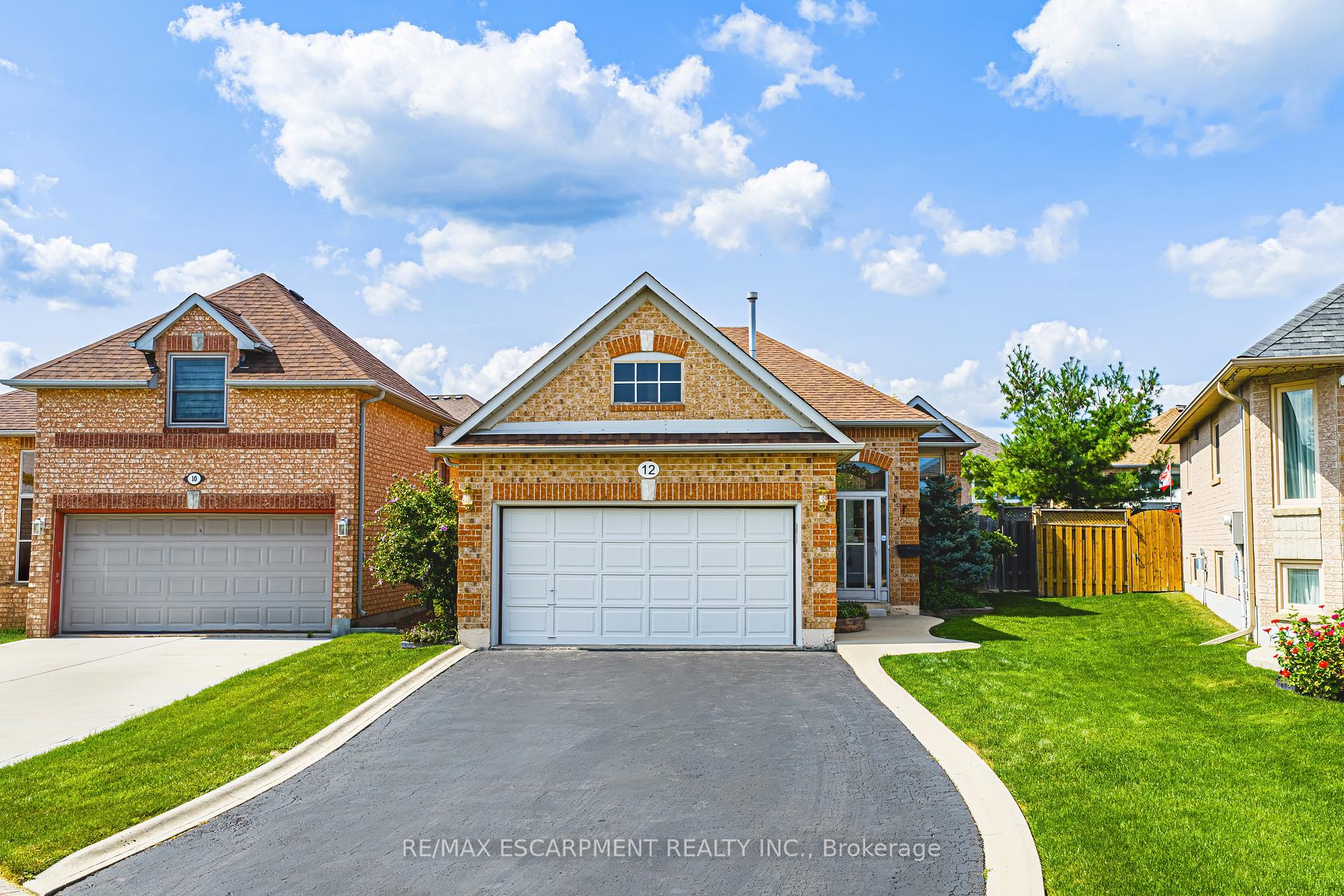 Photo 1 of 12 Summerfield Crescent, Brampton, Brampton West — HOMEH