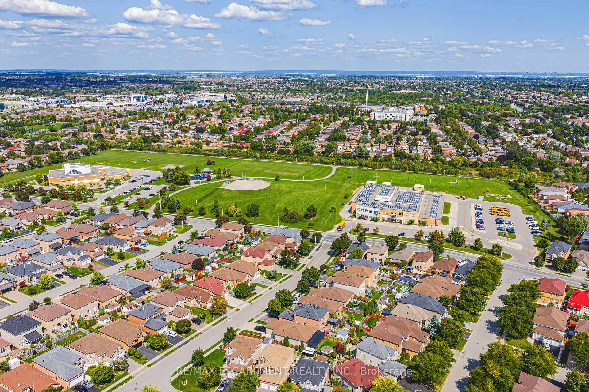 Photo 42 of 12 Summerfield Crescent, Brampton, Brampton West — HOMEH