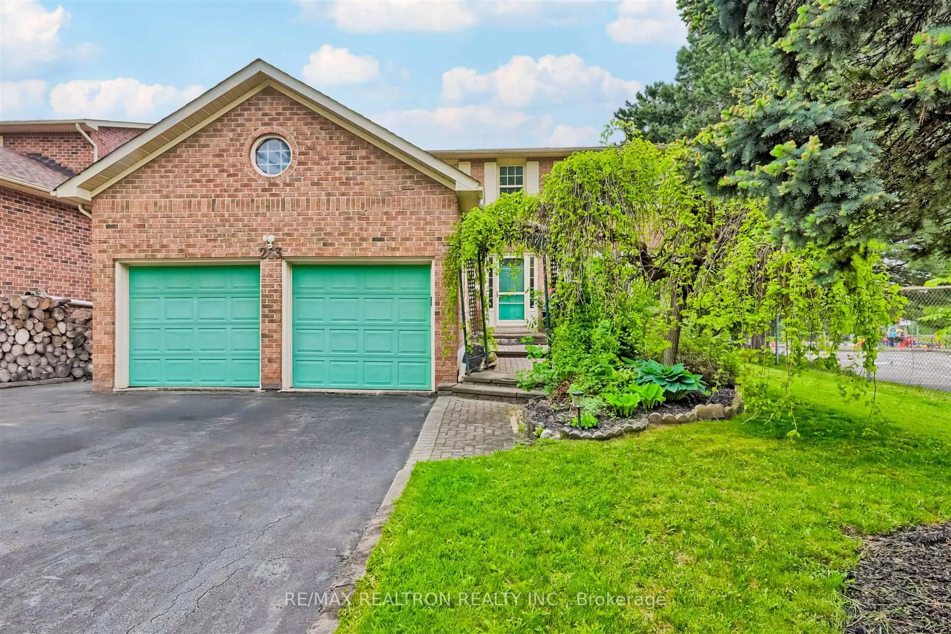 Photo 1 of 263 Orchard Heights Boulevard, Aurora, Aurora Heights — HOMEH