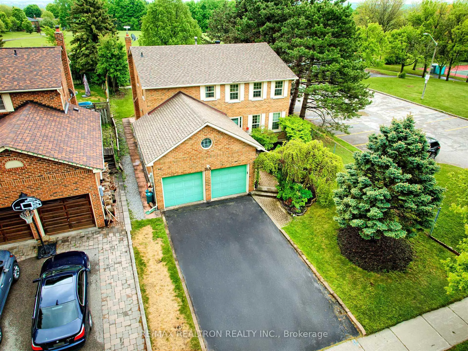 Photo 2 of 263 Orchard Heights Boulevard, Aurora, Aurora Heights — HOMEH