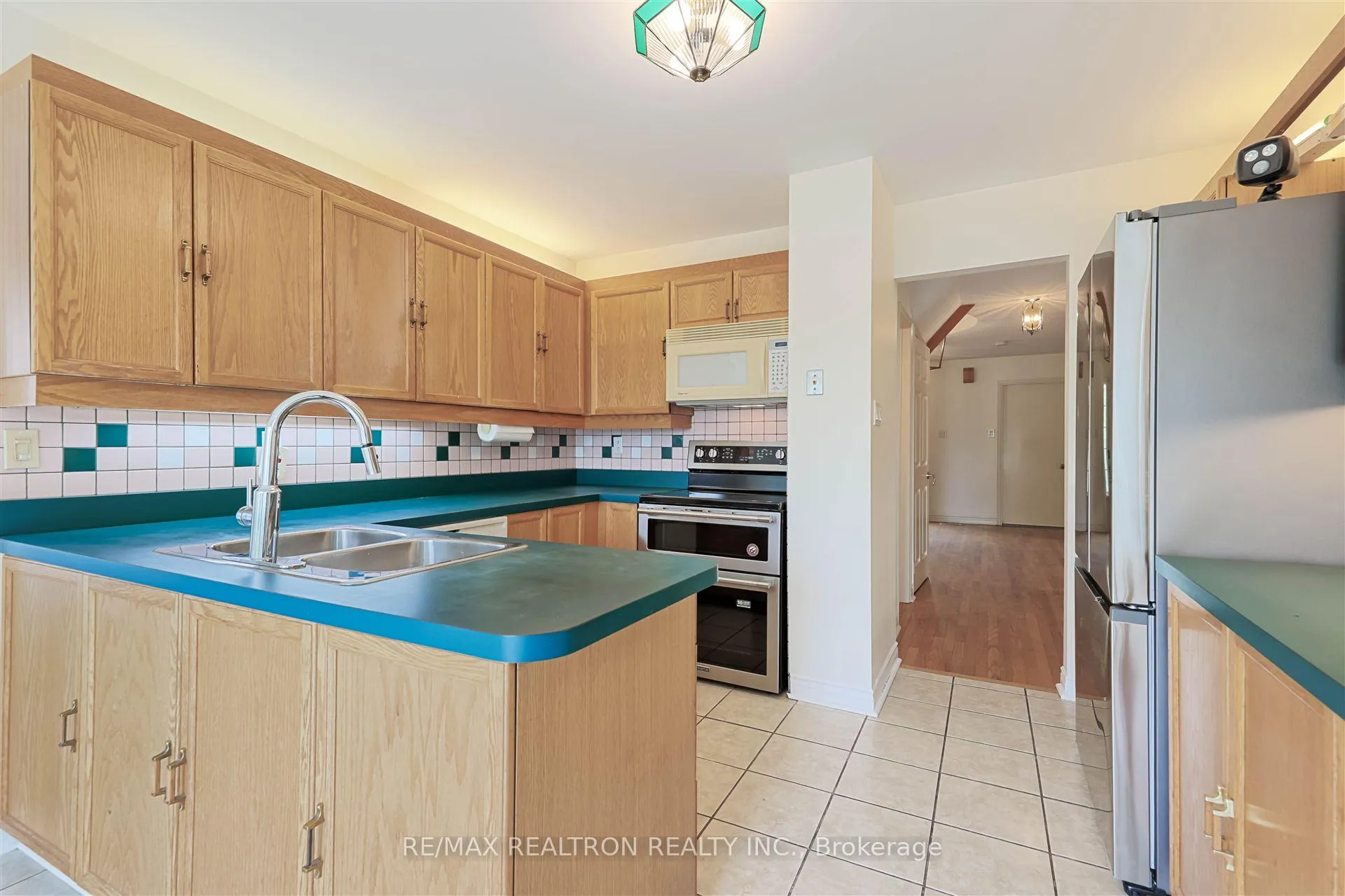 Photo 18 of 263 Orchard Heights Boulevard, Aurora, Aurora Heights — HOMEH