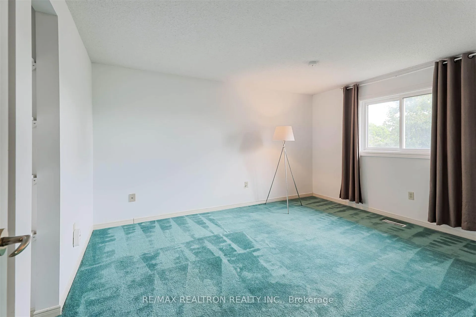 Photo 32 of 263 Orchard Heights Boulevard, Aurora, Aurora Heights — HOMEH