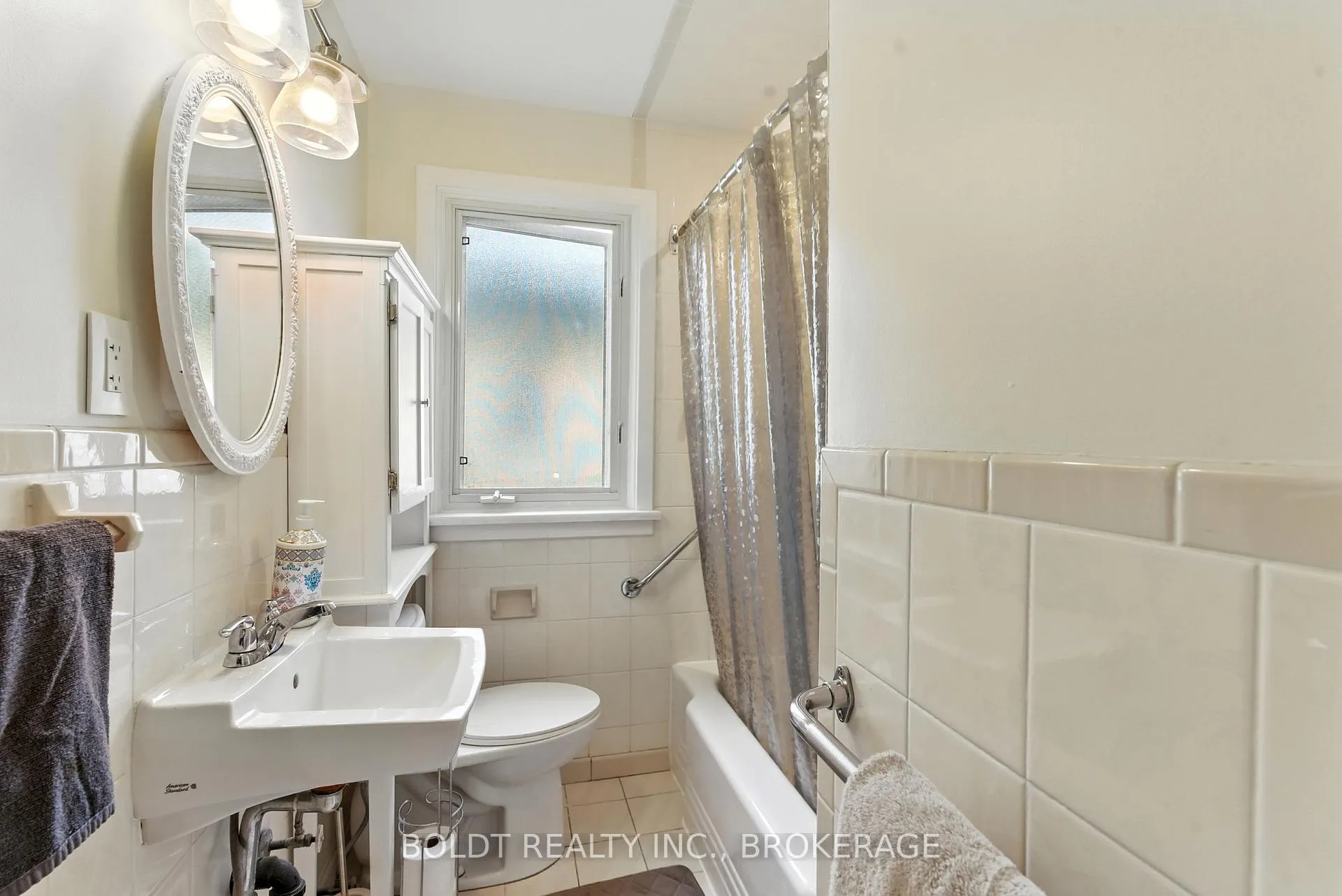 Photo 14 of 6962 Margaret Street, Niagara Falls, Arad/Fallsview — HOMEH