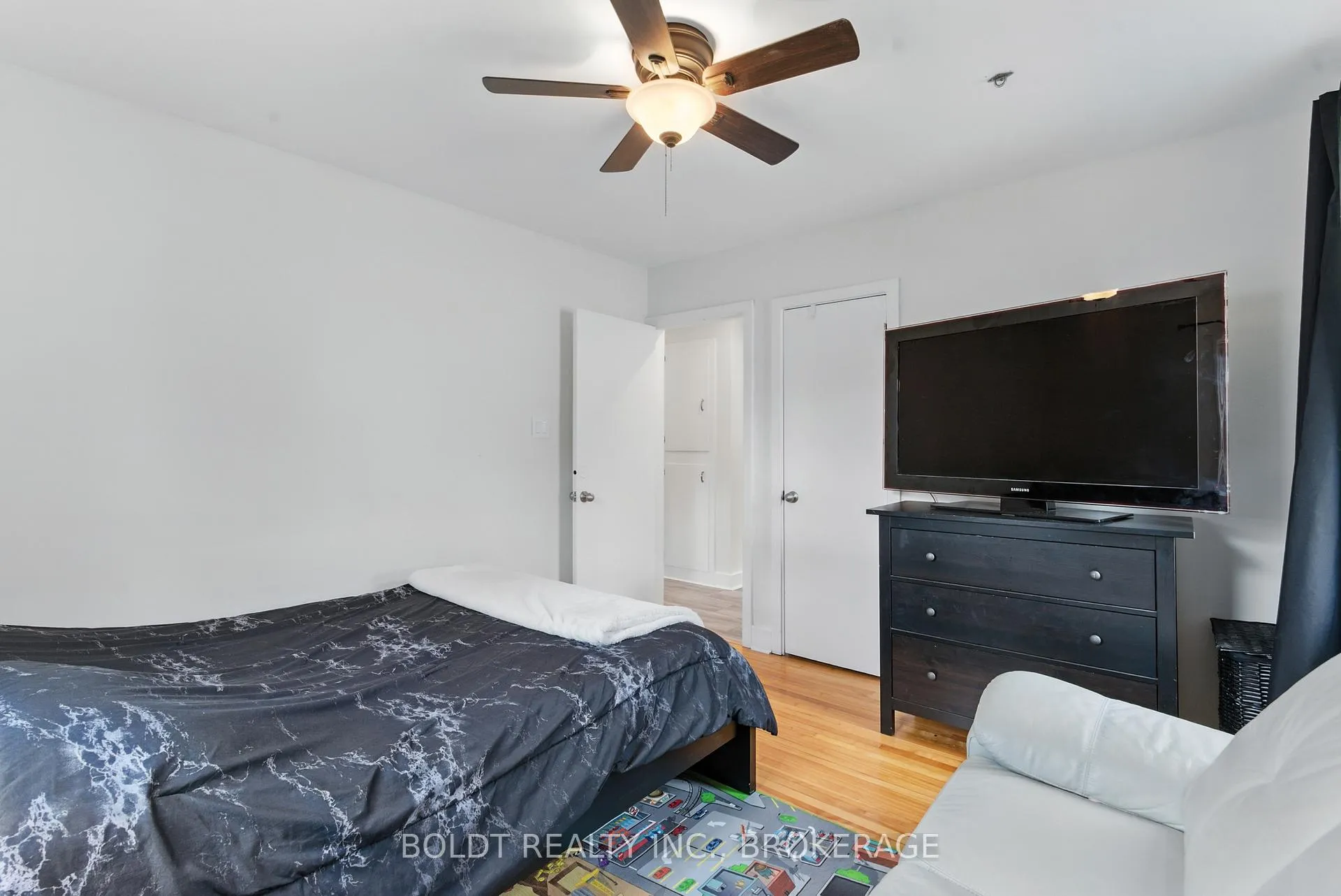 Photo 16 of 6962 Margaret Street, Niagara Falls, Arad/Fallsview — HOMEH