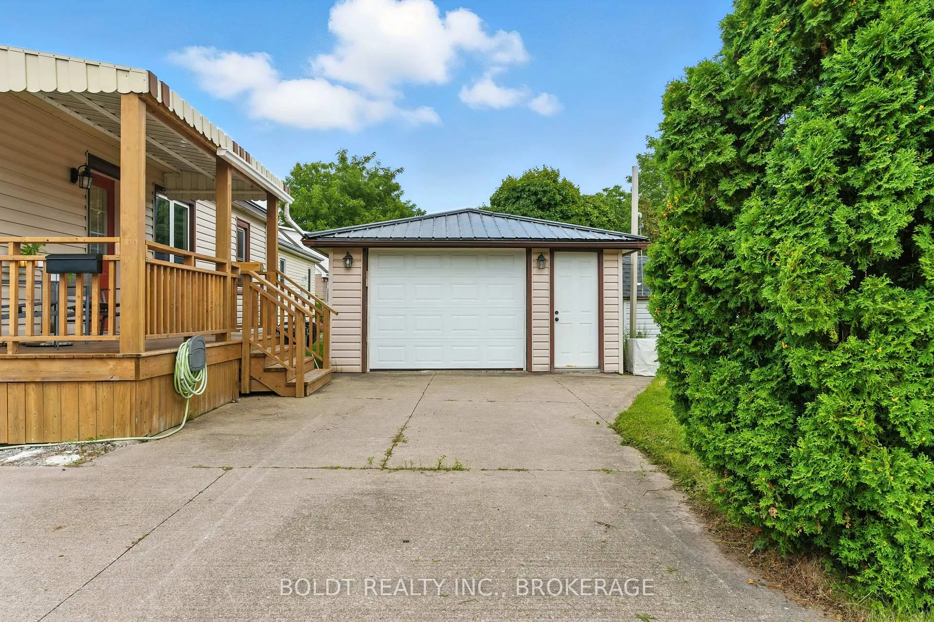 Photo 20 of 6962 Margaret Street, Niagara Falls, Arad/Fallsview — HOMEH