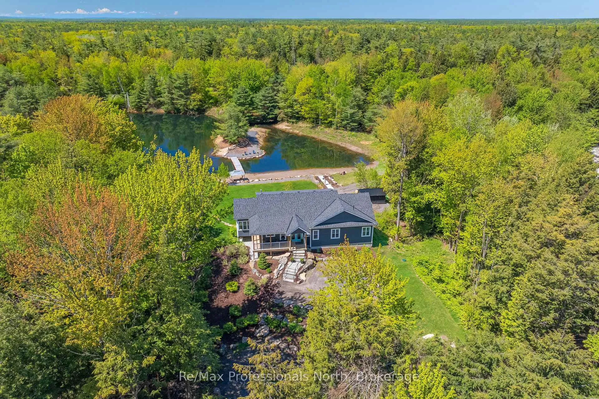 Photo 9 of 1076 Xavier Street, Gravenhurst, Morriston — HOMEH