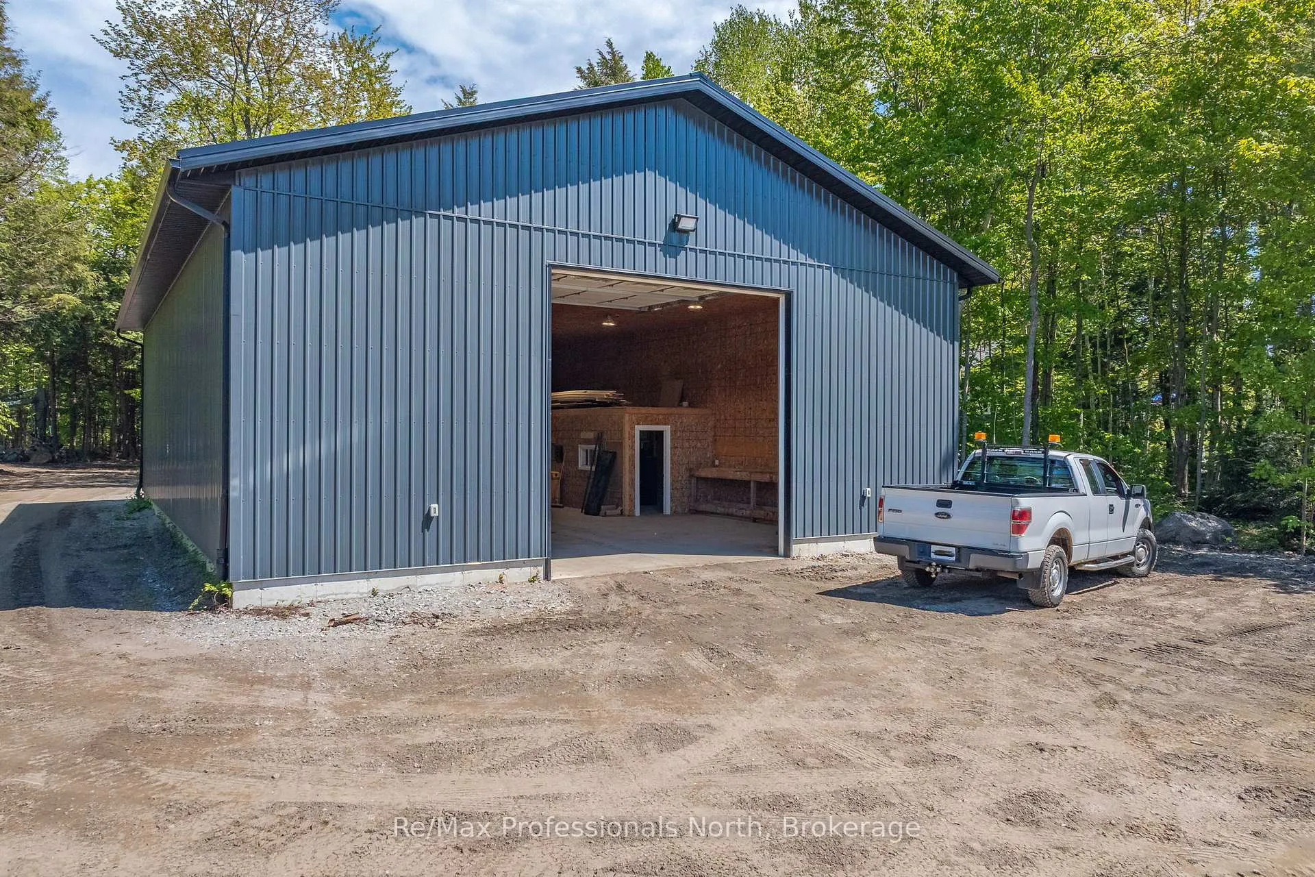 Photo 42 of 1076 Xavier Street, Gravenhurst, Morriston — HOMEH