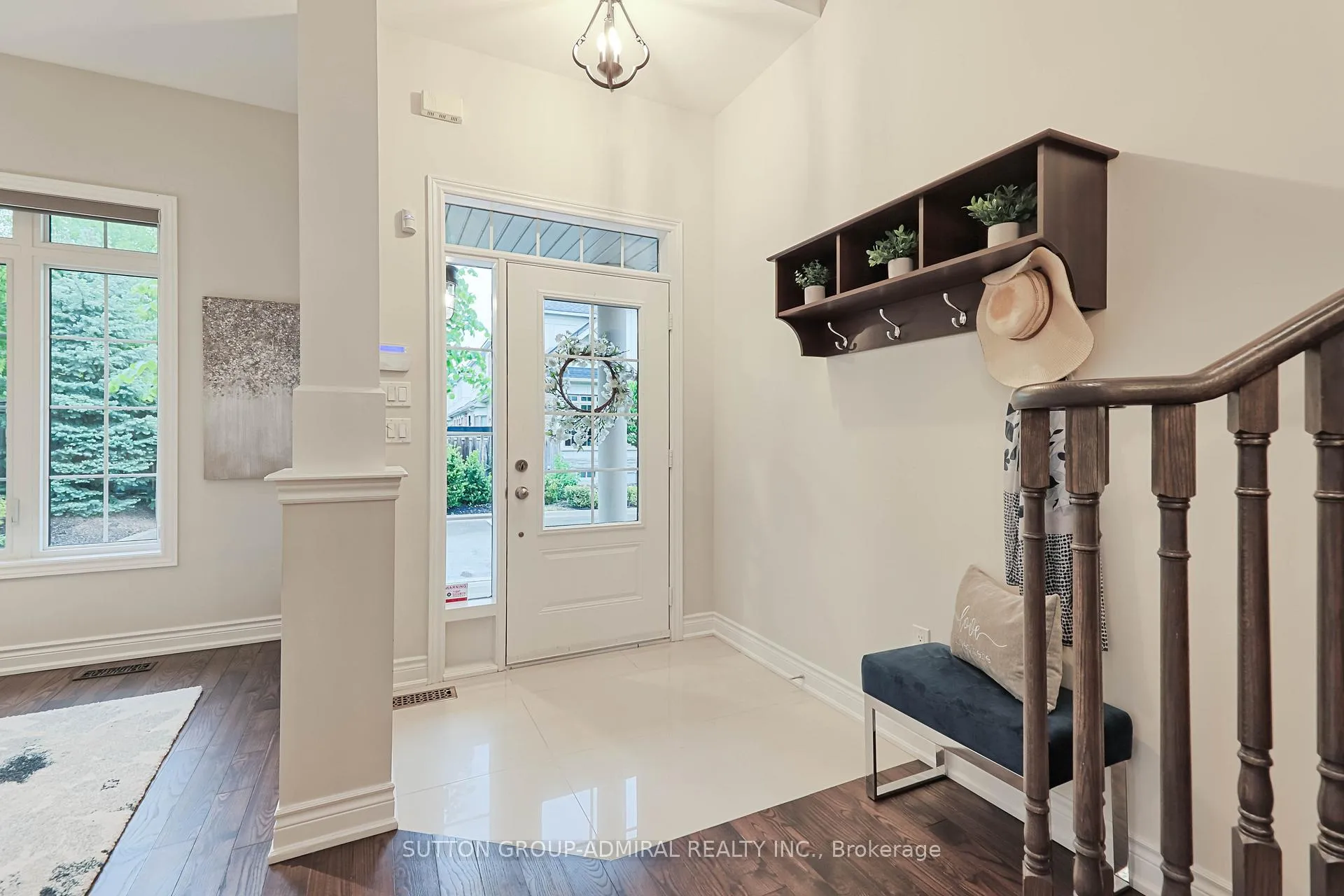 Photo 4 of 12 Petersen Place, King, Nobleton — HOMEH