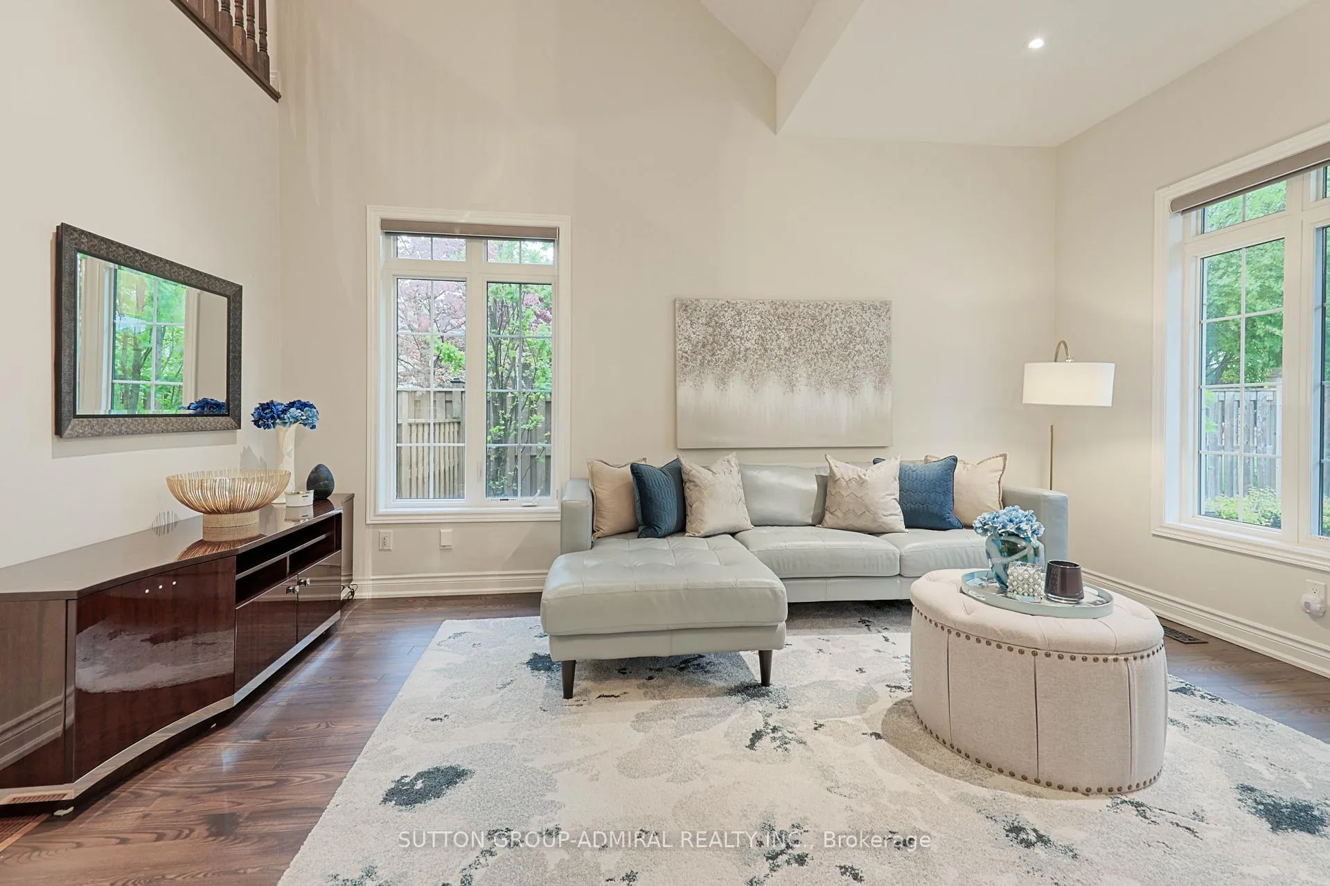 Photo 6 of 12 Petersen Place, King, Nobleton — HOMEH