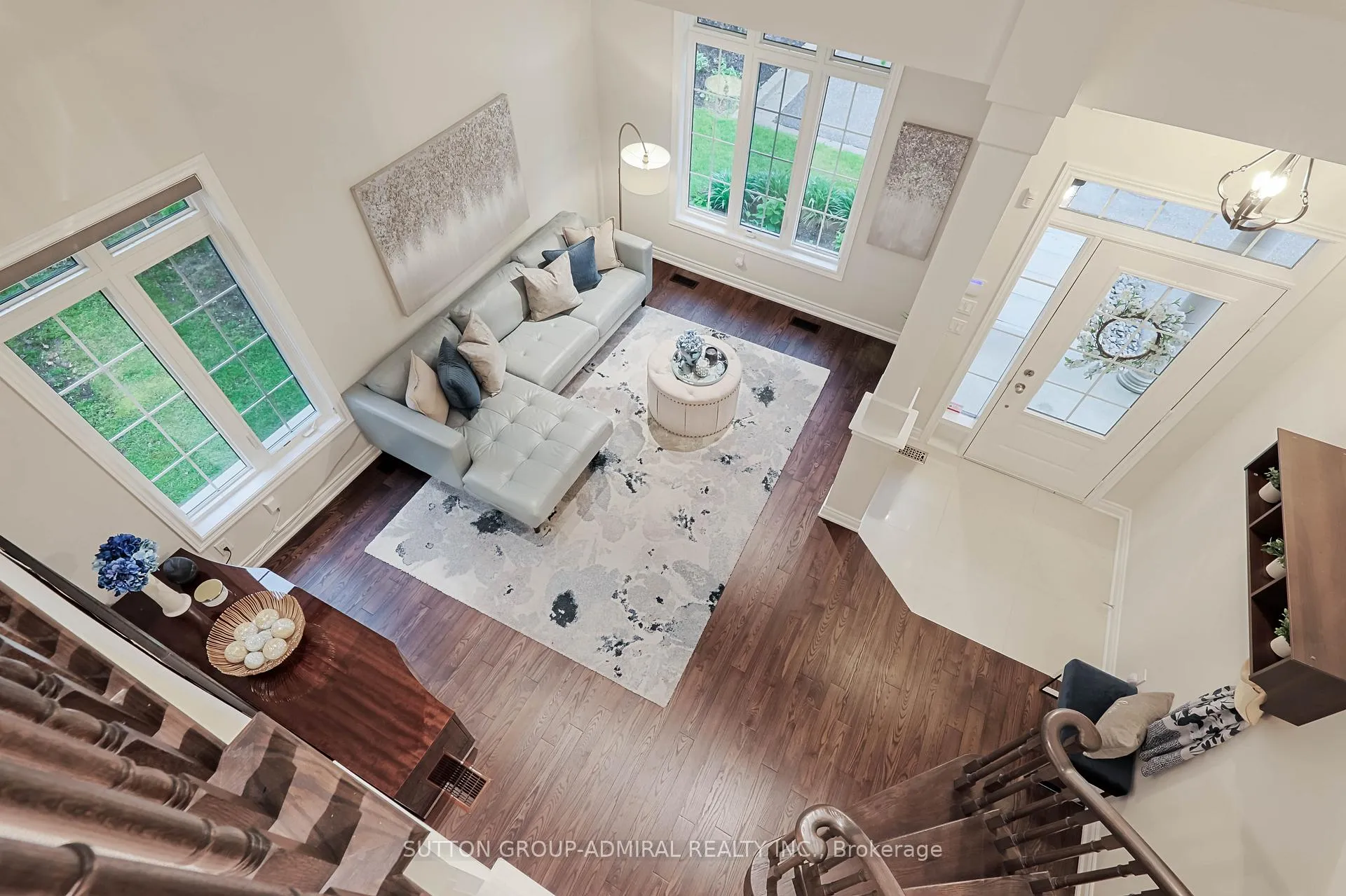 Photo 8 of 12 Petersen Place, King, Nobleton — HOMEH