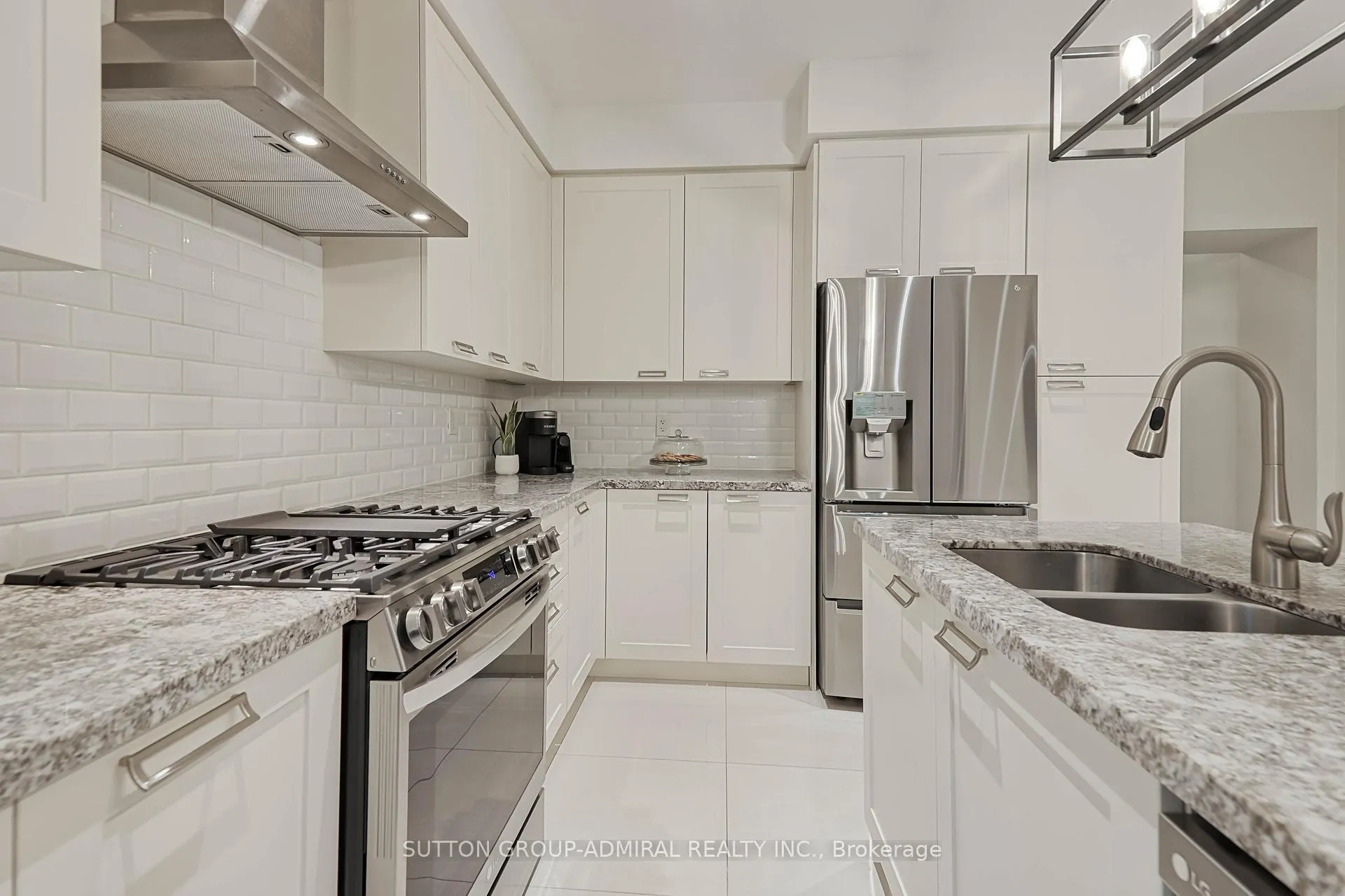 Photo 14 of 12 Petersen Place, King, Nobleton — HOMEH
