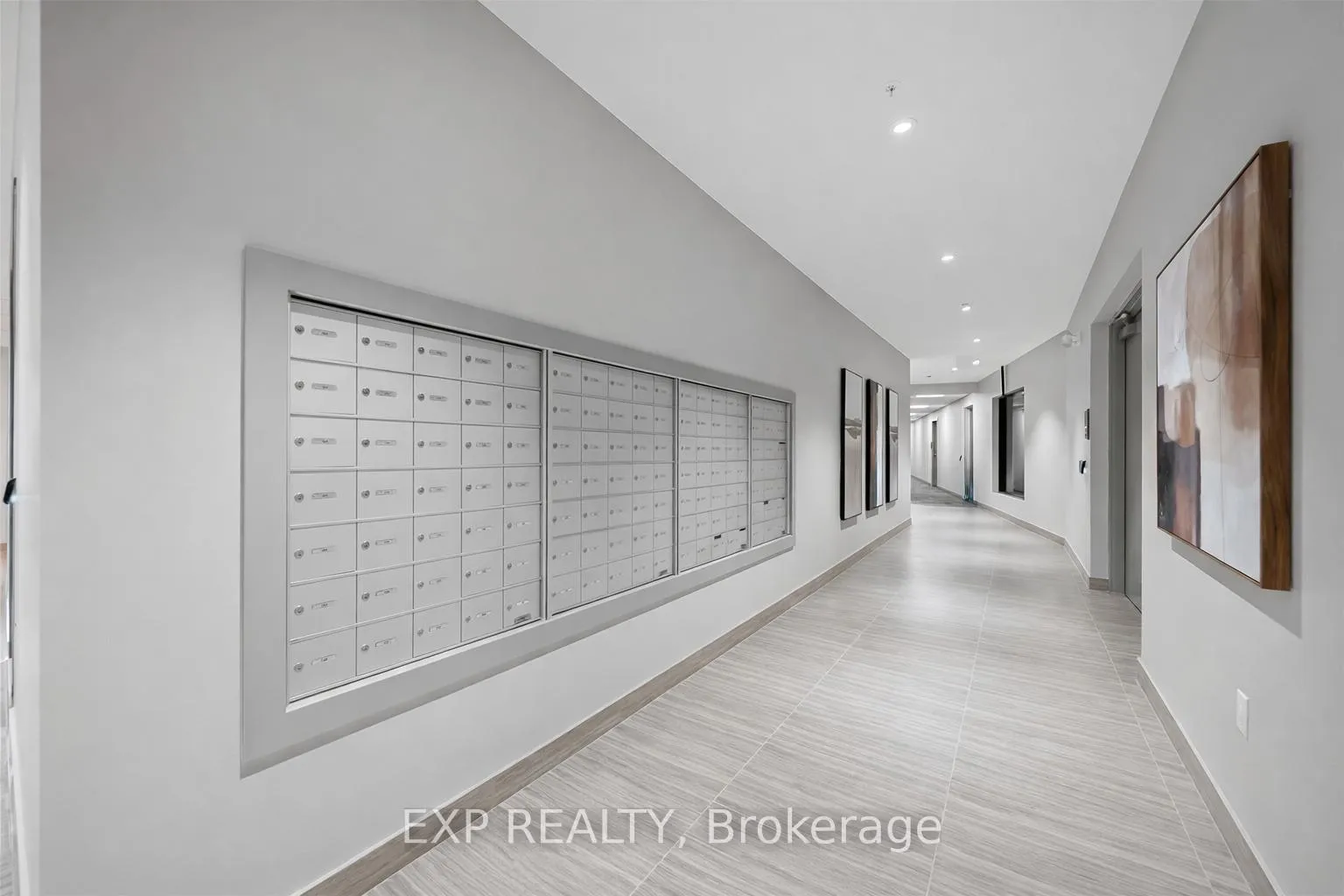 Photo 5 of Unit 514, 1100 Lackner Place, Kitchener — HOMEH