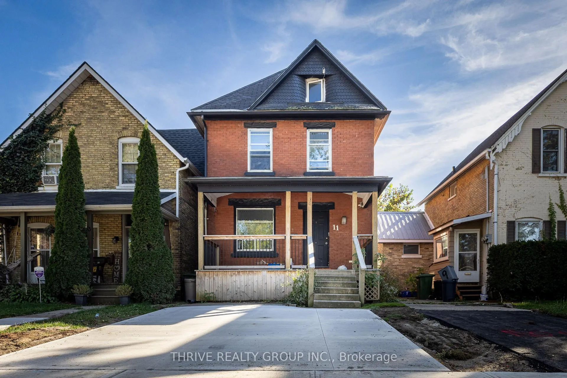 Front of 11 Forest Avenue