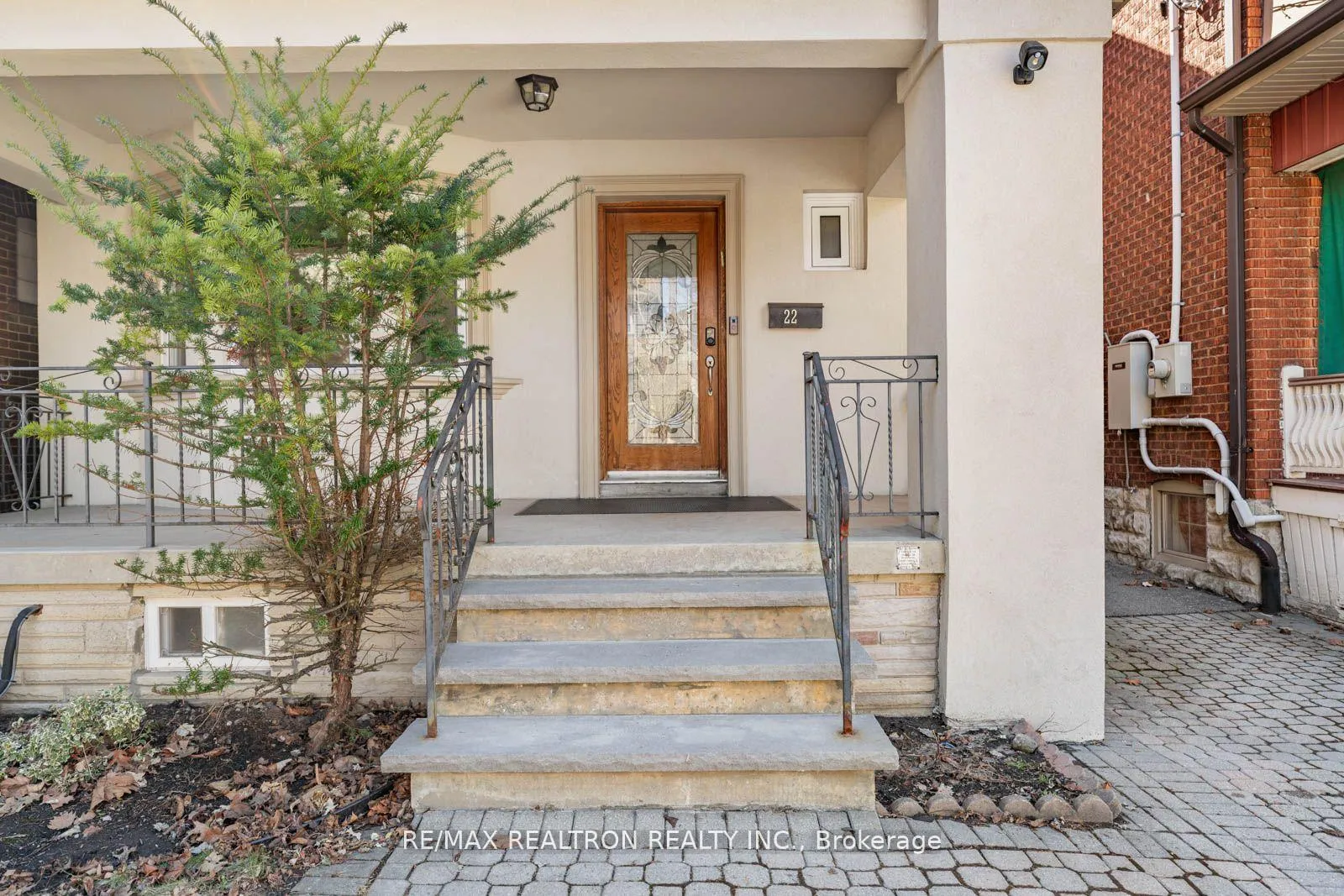 Photo 3 of 22 Crang Avenue, Toronto, Oakwood Village — HOMEH