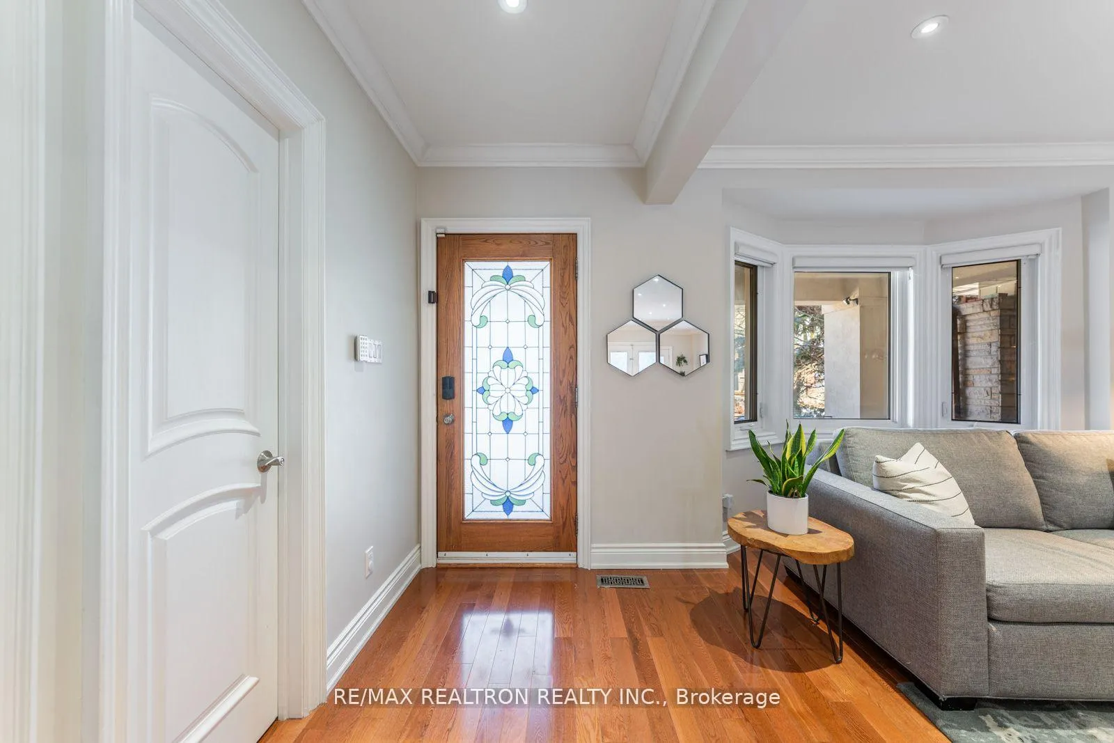 Photo 5 of 22 Crang Avenue, Toronto, Oakwood Village — HOMEH