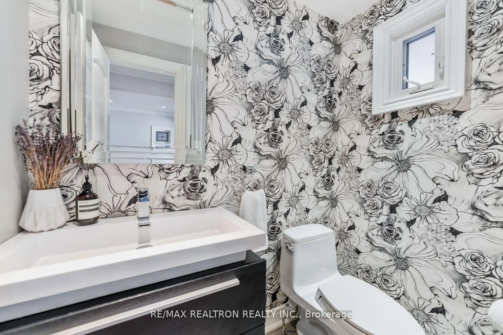 Photo 14 of 22 Crang Avenue, Toronto, Oakwood Village — HOMEH