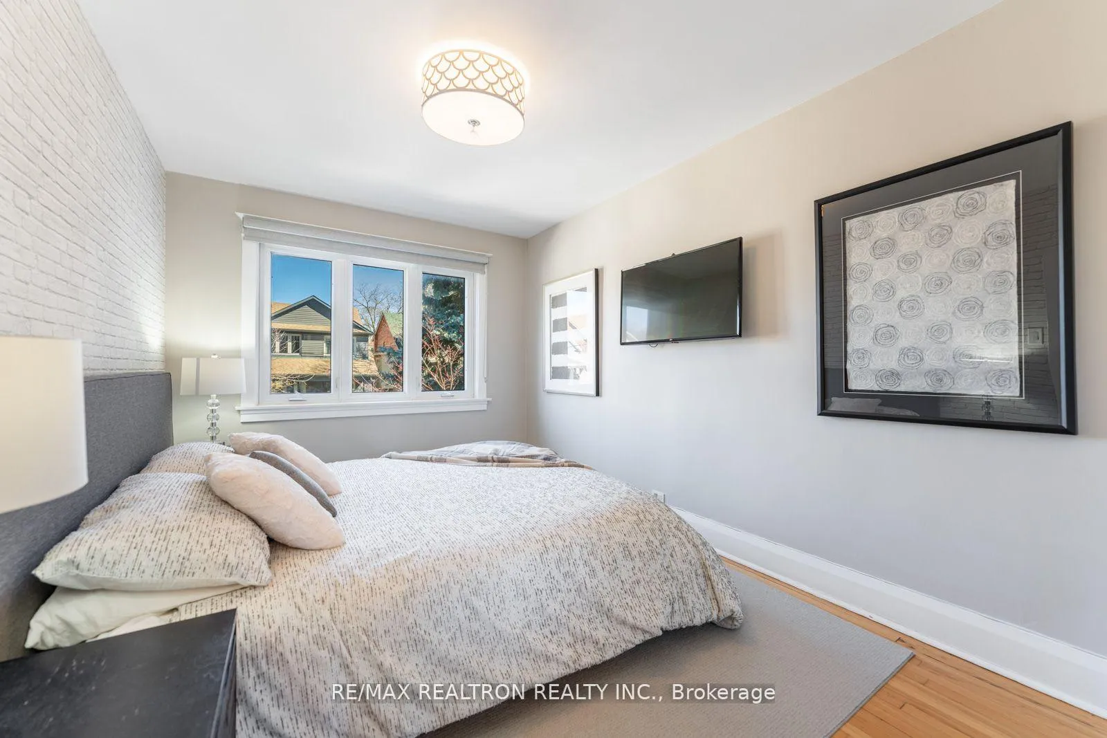 Photo 17 of 22 Crang Avenue, Toronto, Oakwood Village — HOMEH
