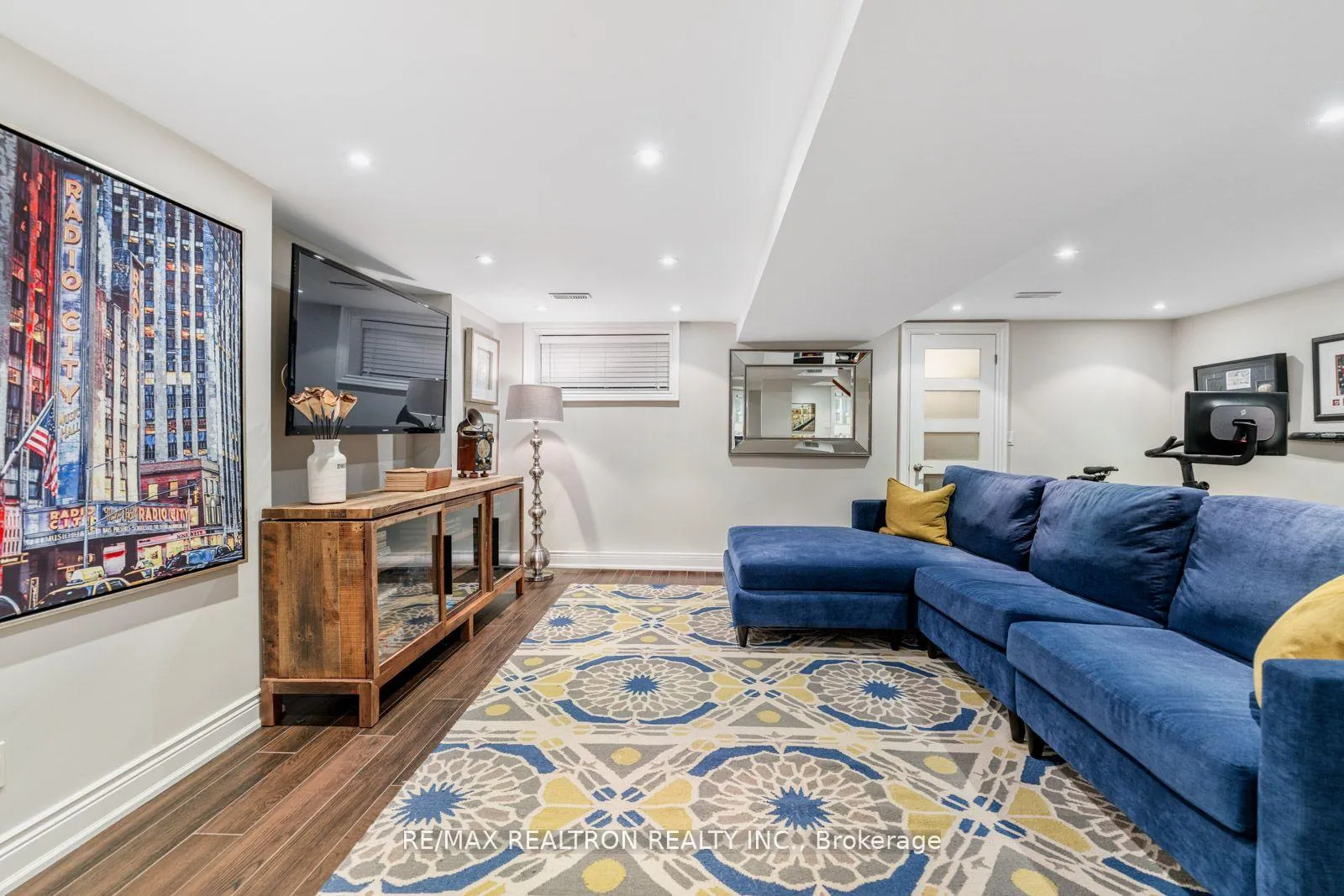 Photo 29 of 22 Crang Avenue, Toronto, Oakwood Village — HOMEH