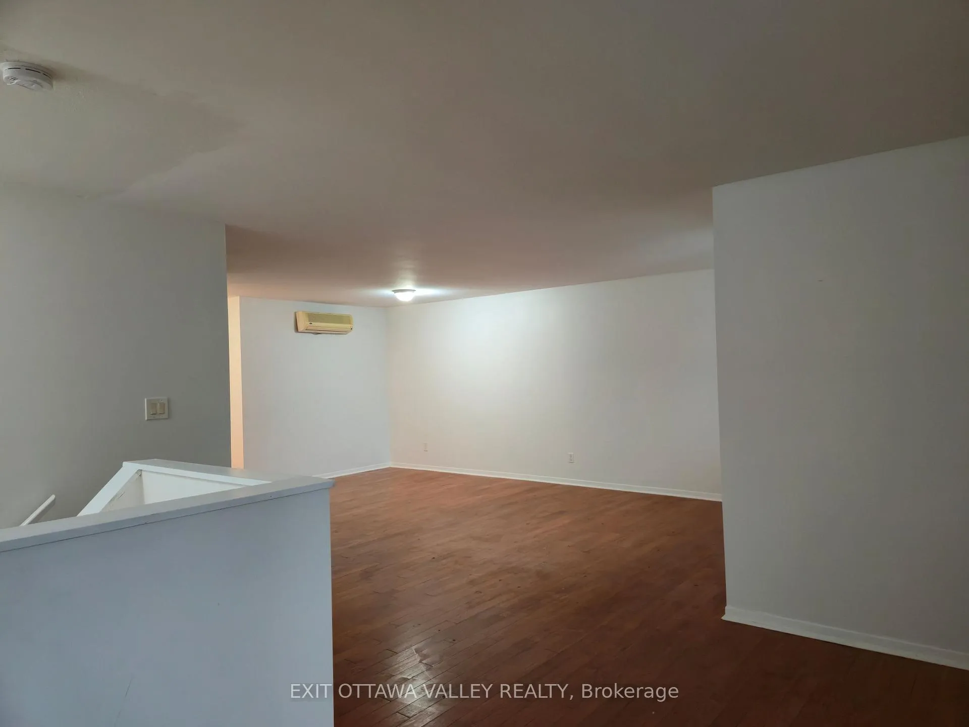 Photo 12 of Unit 3, 10 Charles Street, Arnprior — HOMEH