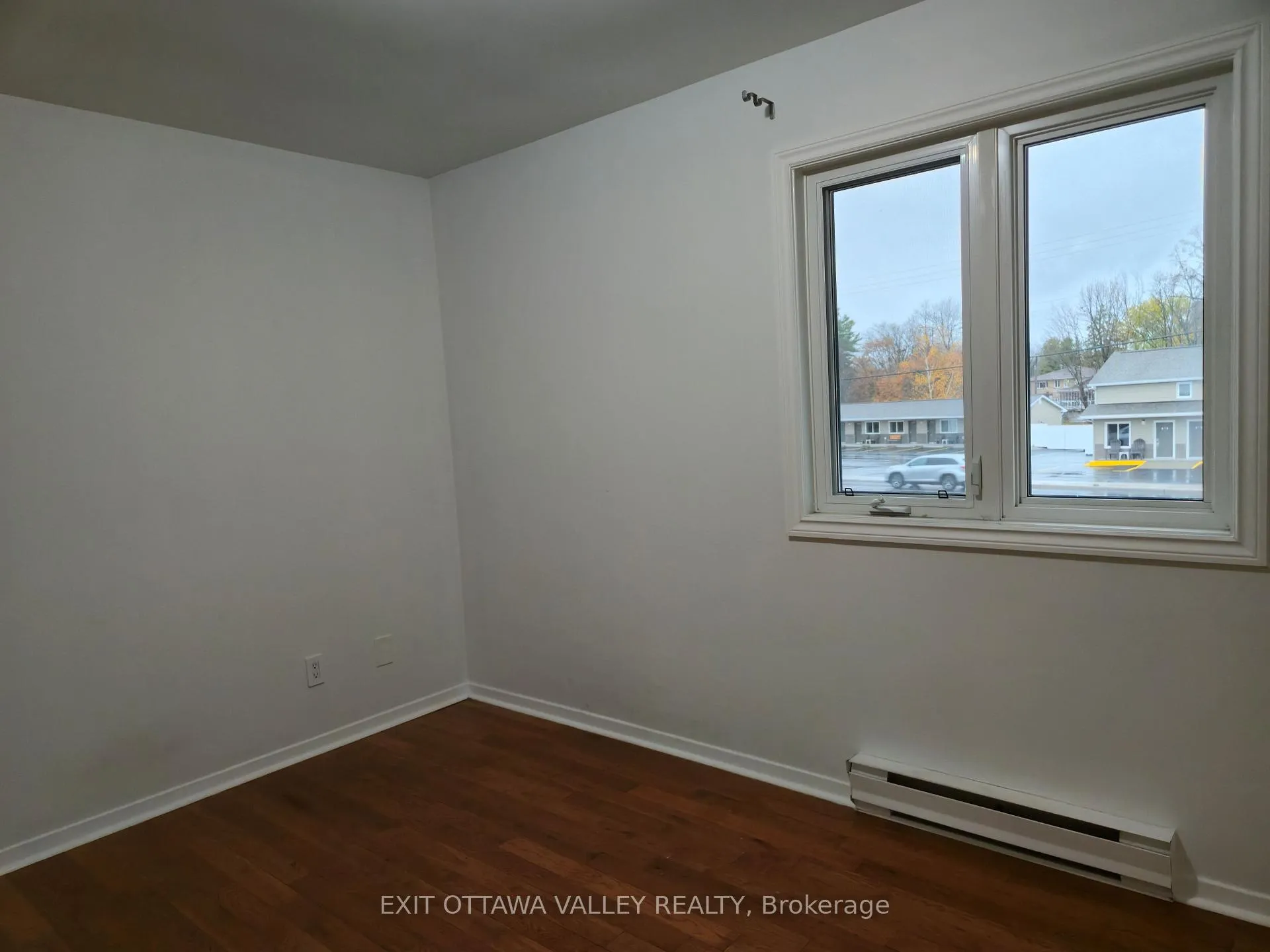 Photo 22 of Unit 3, 10 Charles Street, Arnprior — HOMEH
