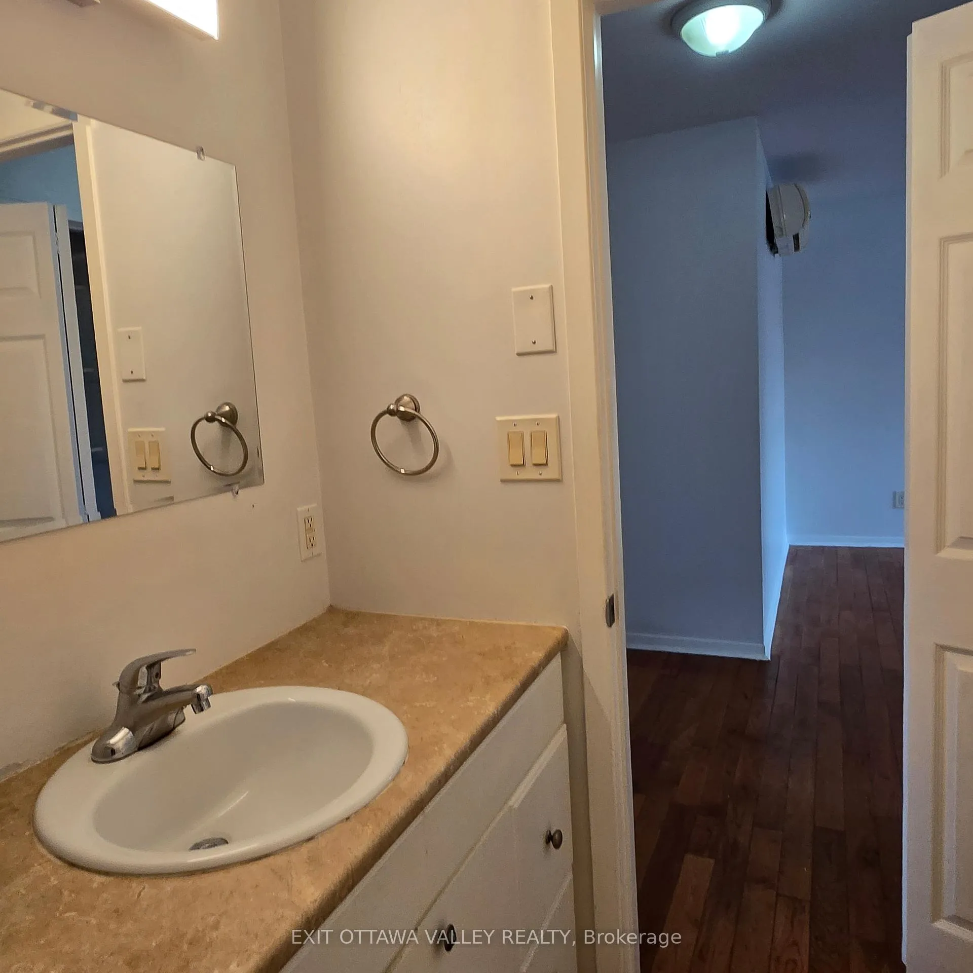 Photo 27 of Unit 3, 10 Charles Street, Arnprior — HOMEH