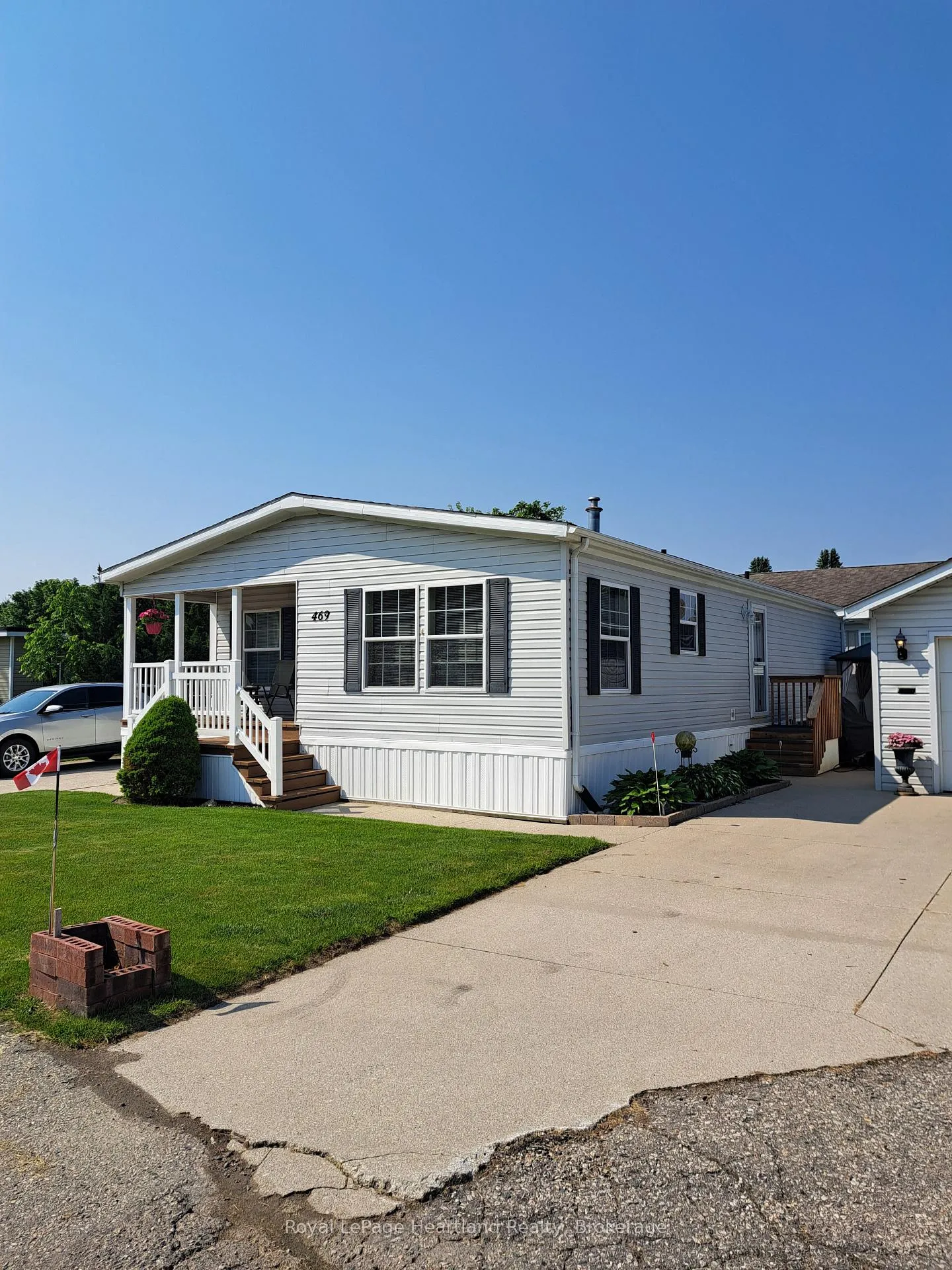 Photo 1 of 469 Richard Crescent, Strathroy-Caradoc, SE — HOMEH