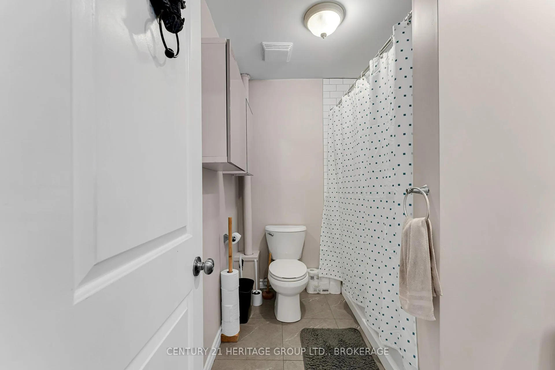 Photo 16 of 336 Elliott Avenue, Kingston, East of Sir John A. Blvd — HOMEH