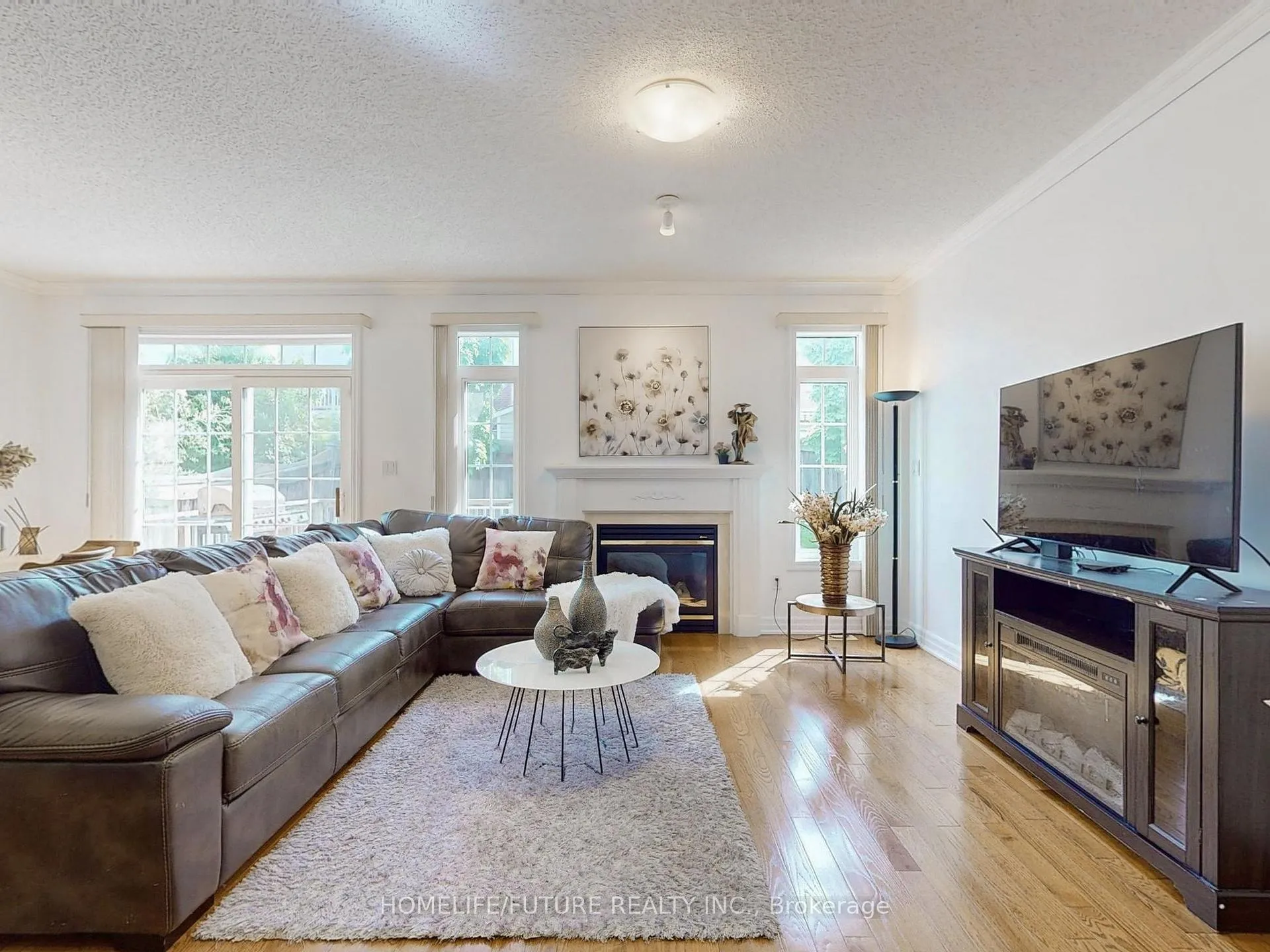 Photo 3 of 851 Eagle Ridge Drive, Oshawa, Taunton — HOMEH