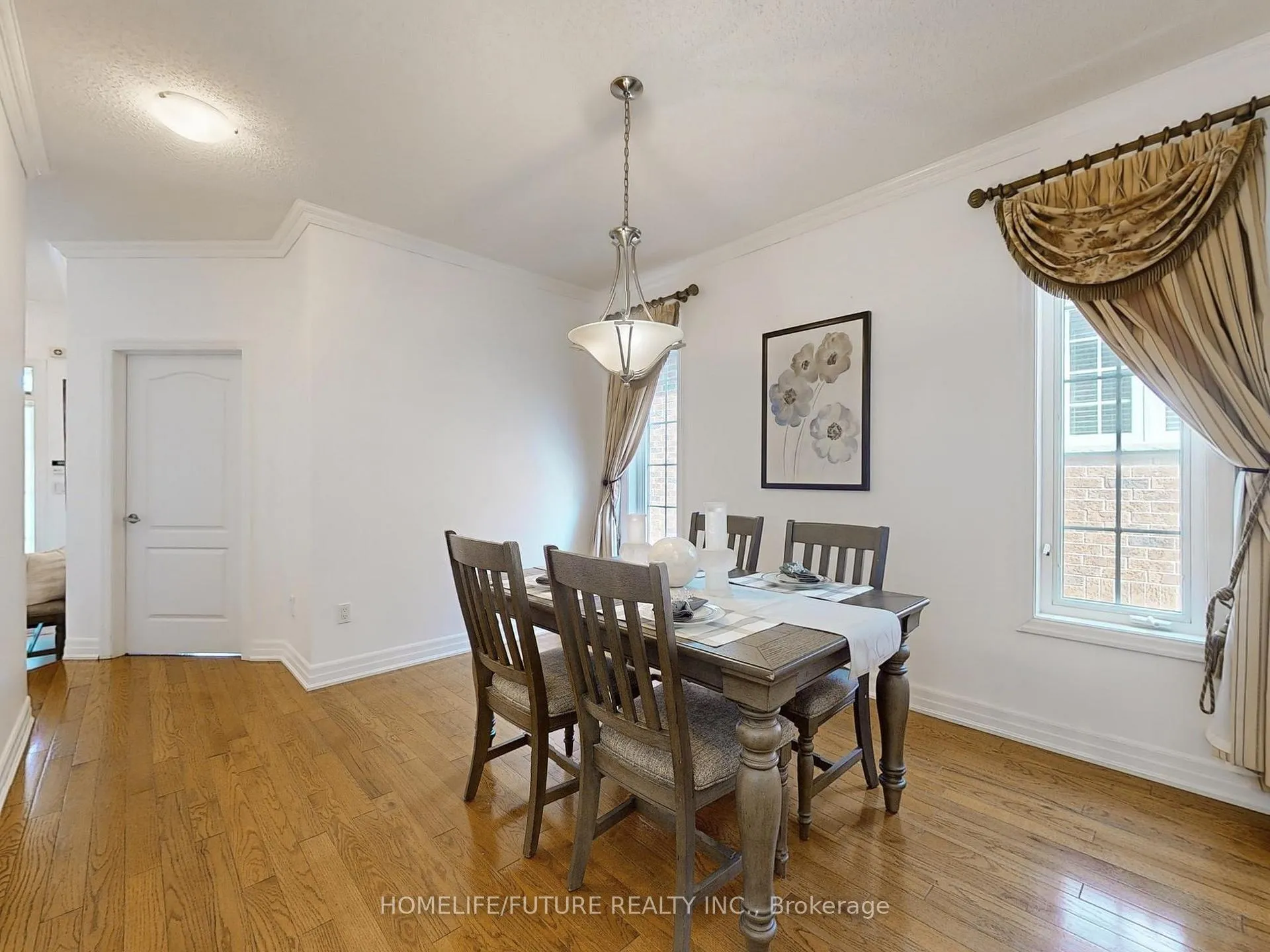 Photo 4 of 851 Eagle Ridge Drive, Oshawa, Taunton — HOMEH