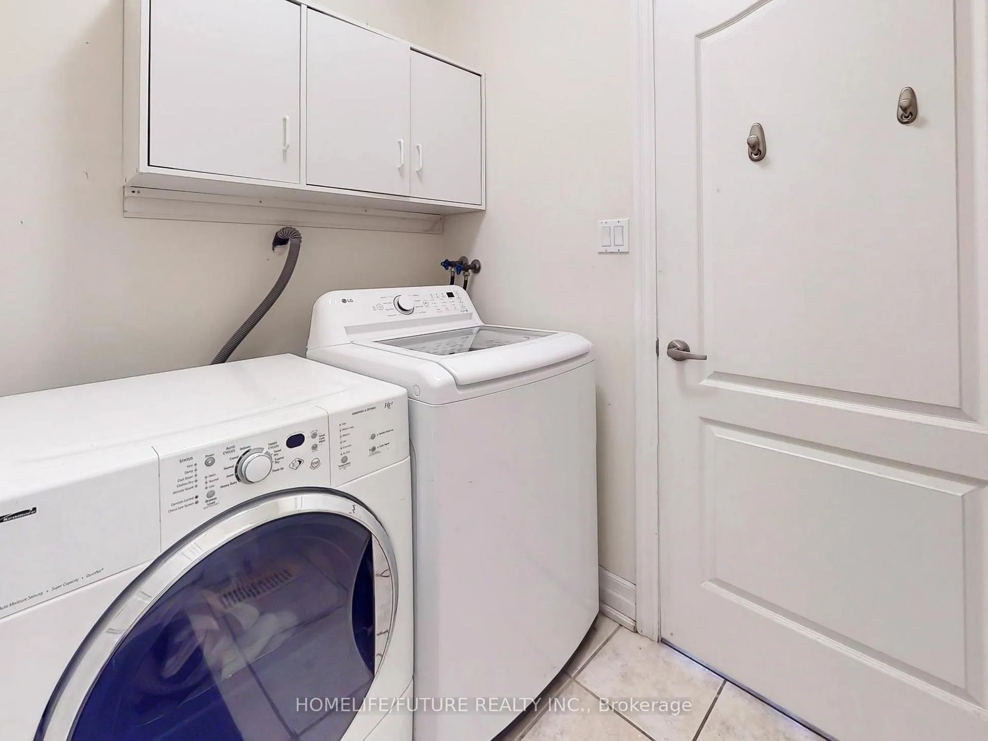 Photo 11 of 851 Eagle Ridge Drive, Oshawa, Taunton — HOMEH