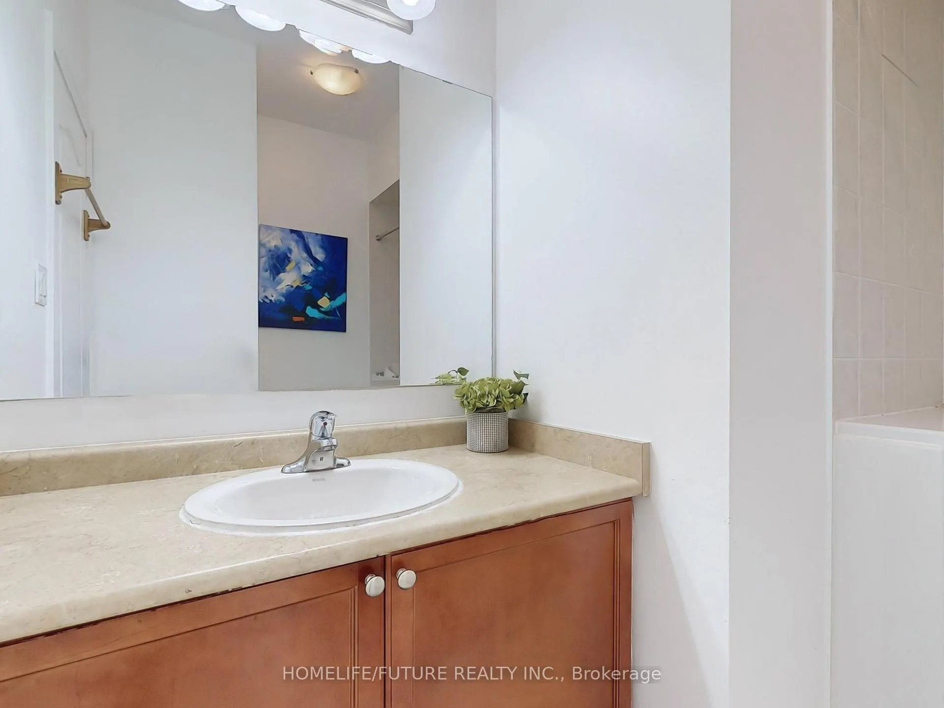 Photo 17 of 851 Eagle Ridge Drive, Oshawa, Taunton — HOMEH