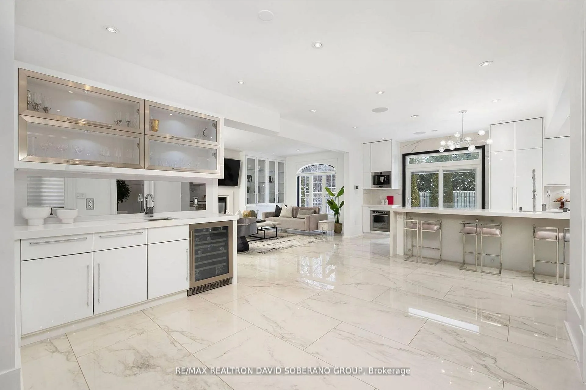 Photo 6 of 69 Glenforest Drive, Vaughan, Uplands — HOMEH