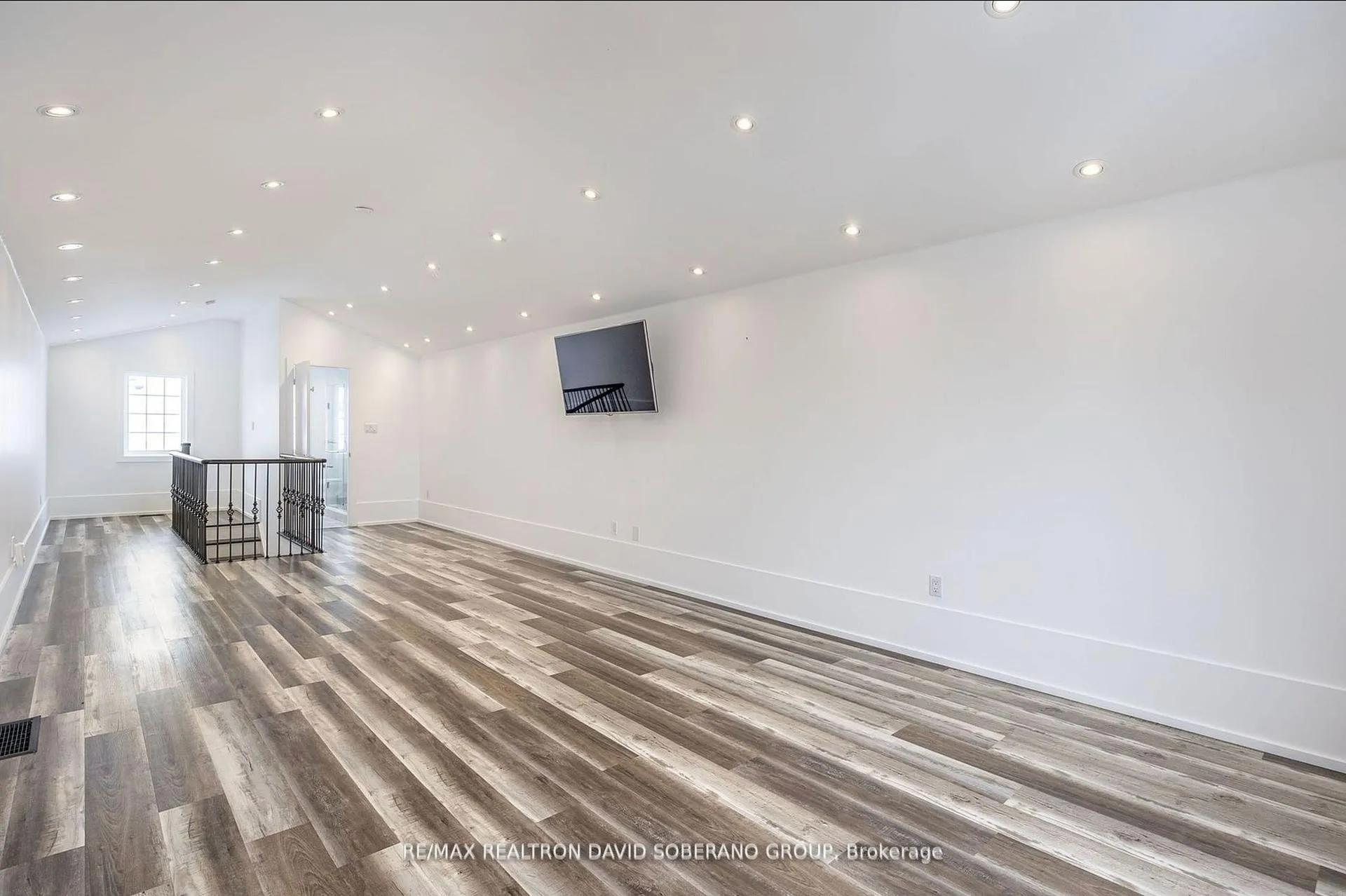 Photo 30 of 69 Glenforest Drive, Vaughan, Uplands — HOMEH